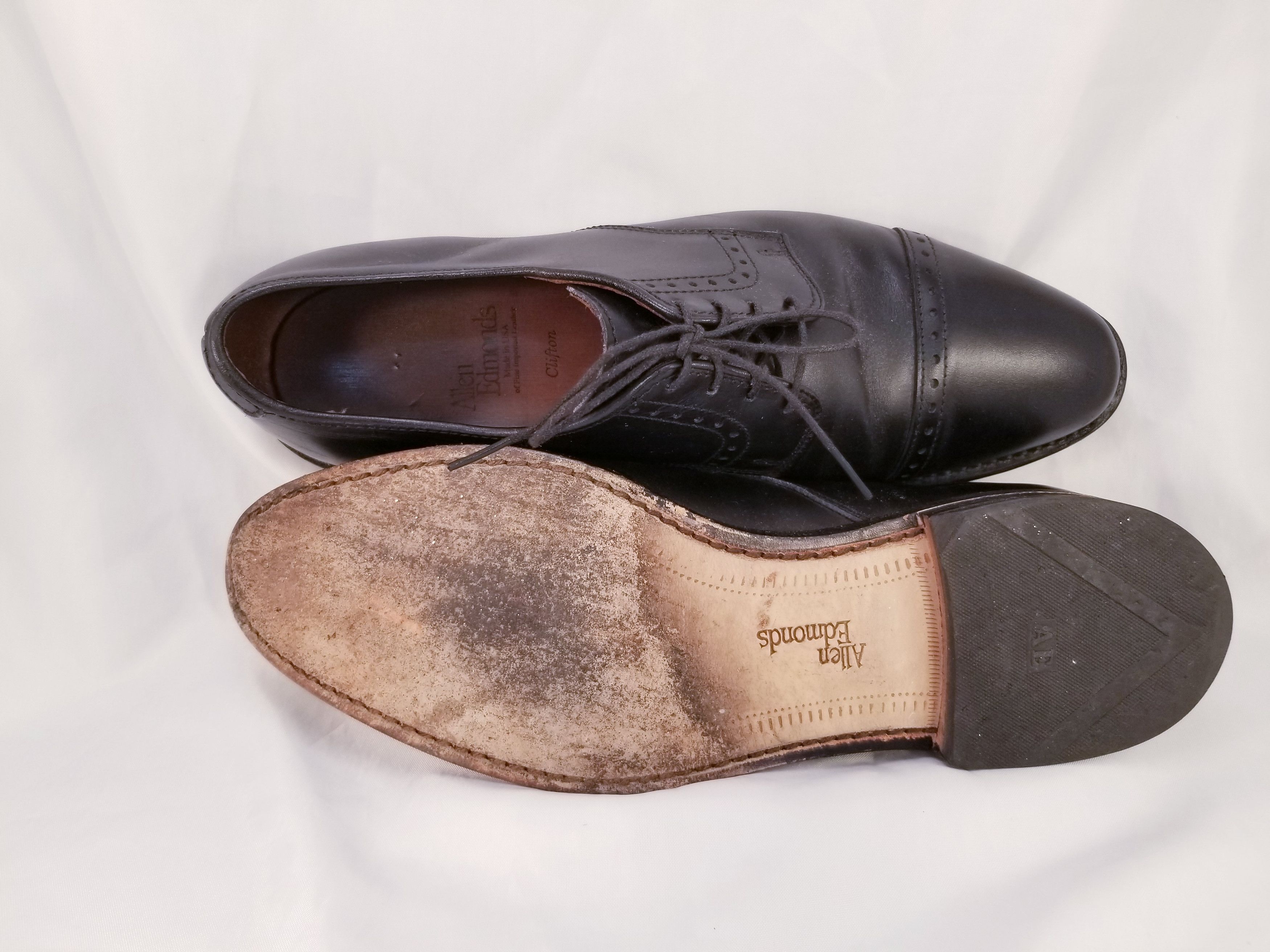 Allen Edmonds CLIFTON CAPTOE DRESS SHOES Size US 8.5 / EU 41-42 - 7 Thumbnail