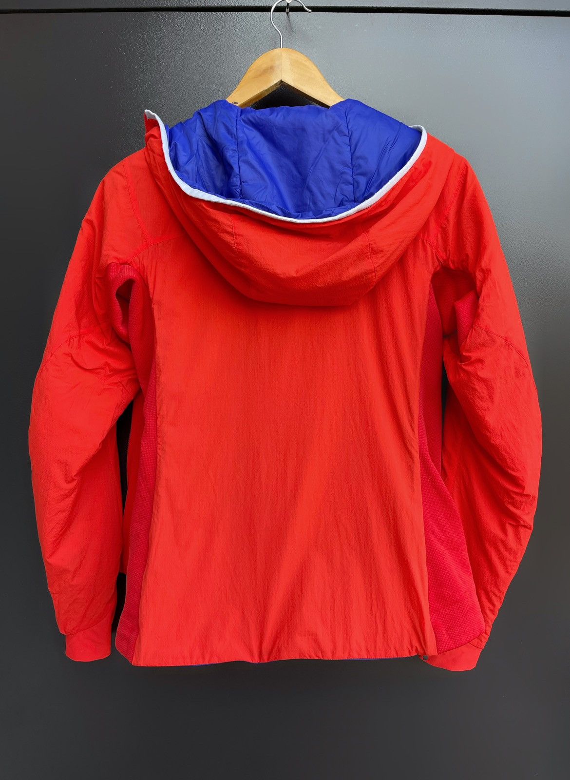 Arc'teryx Arcteryx Atom LT Hoody Outdoor -windbreaker light Jacket M Size M / US 6-8 / IT 42-44 - 14 Thumbnail