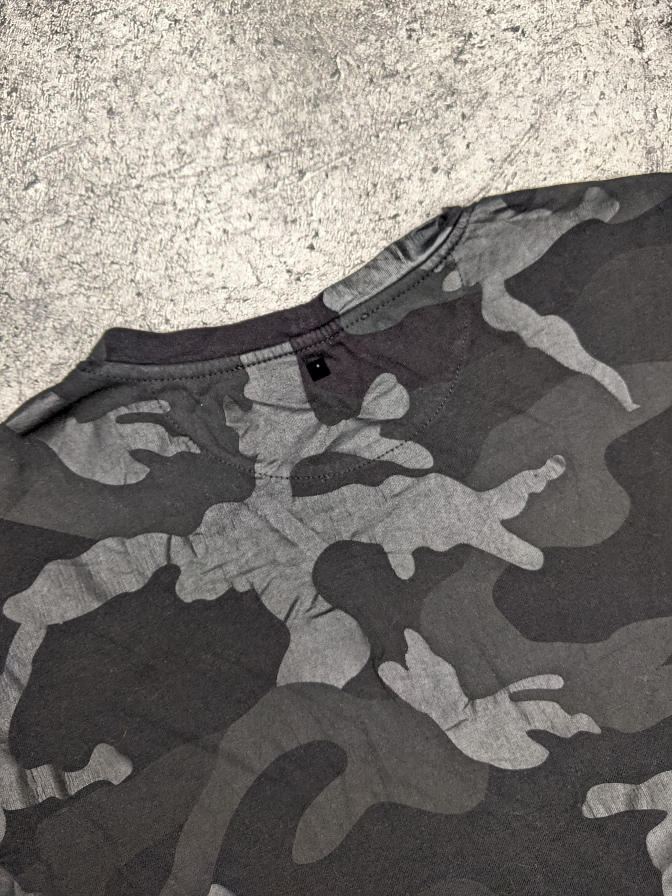 Valentino Valentino Camouflage Studded T Shirt Size US XS / EU 42 / 0 - 5 Thumbnail