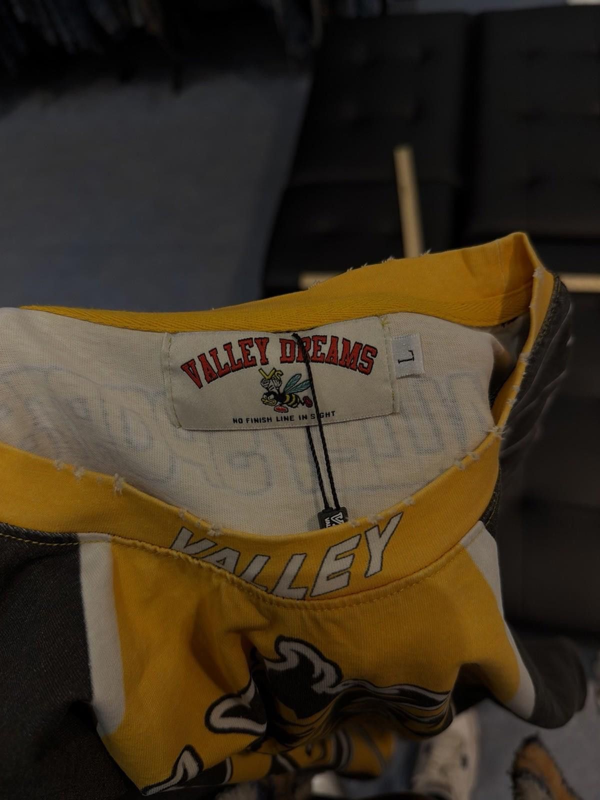 Vale Vale Forever Multicolored Long Sleeve Tee Black Yellow (L) Size US L / EU 52-54 / 3 - 7 Thumbnail