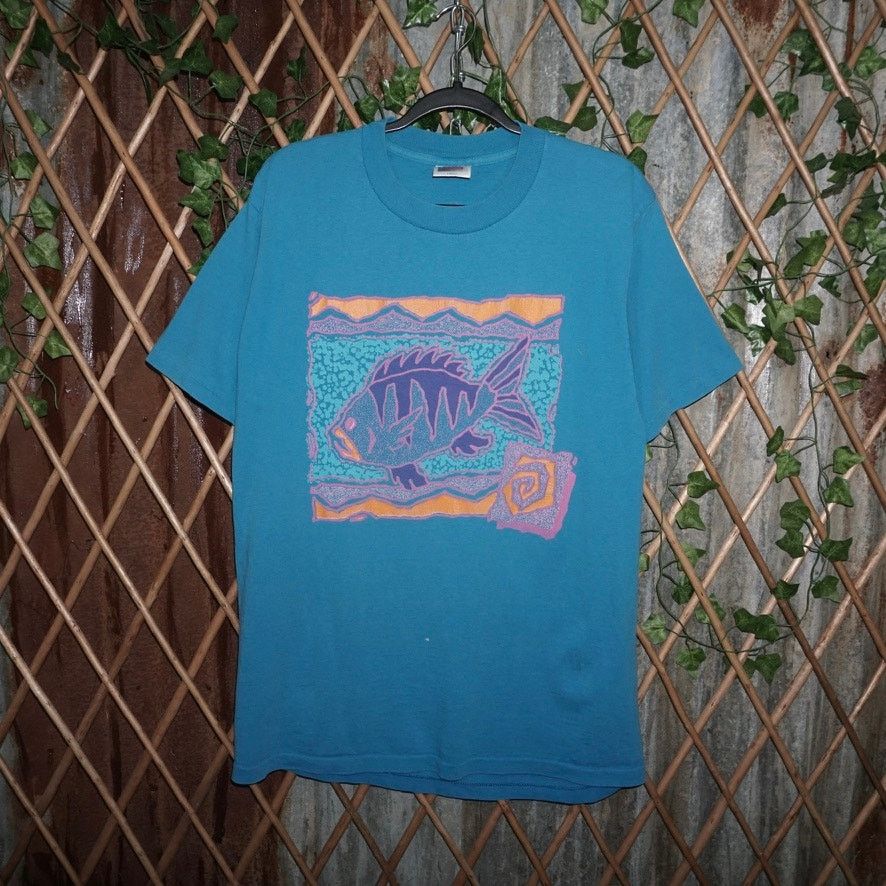 Tultex Large - Vintage Y2K fish abstract art painting 1990s t-shirt Size US L / EU 52-54 / 3 - 1 Thumbnail