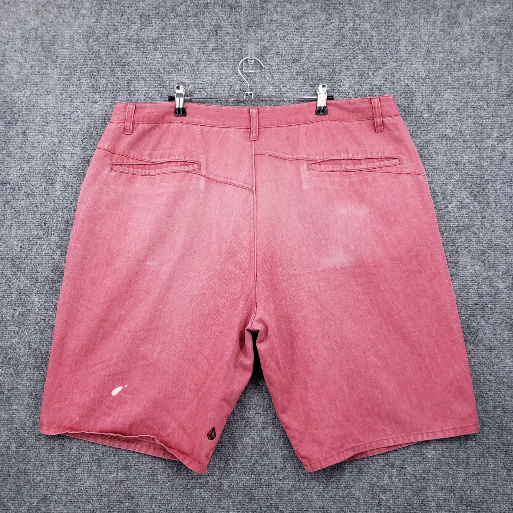 Volcom Volcom Shorts Mens 40 Red Bermuda Mid-Rise 10" Flat Front Denim Casual Outdoor Bermuda Shorts Red Volcom Mens 40 Regular Size US 40 / EU 56 - 2 Thumbnail
