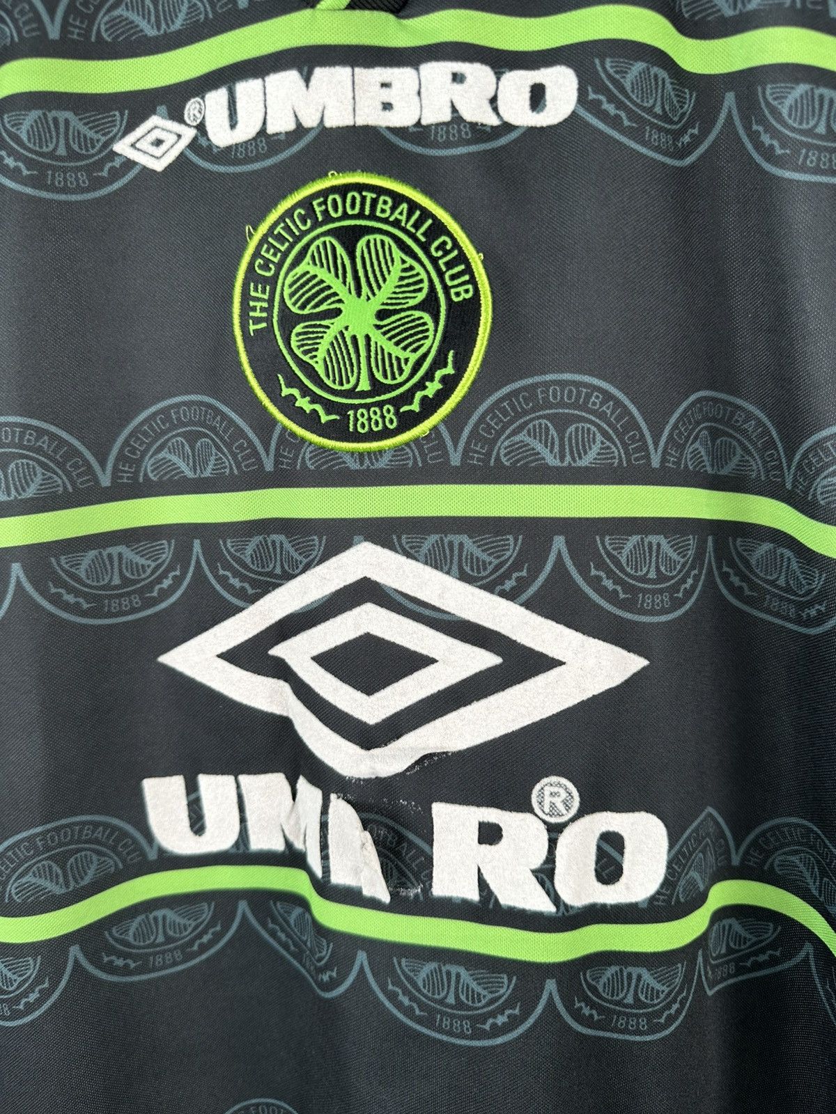 Umbro 90s Vintage Umbro Celtic National Team Jersey 1998-1990 Size US L / EU 52-54 / 3 - 4 Thumbnail