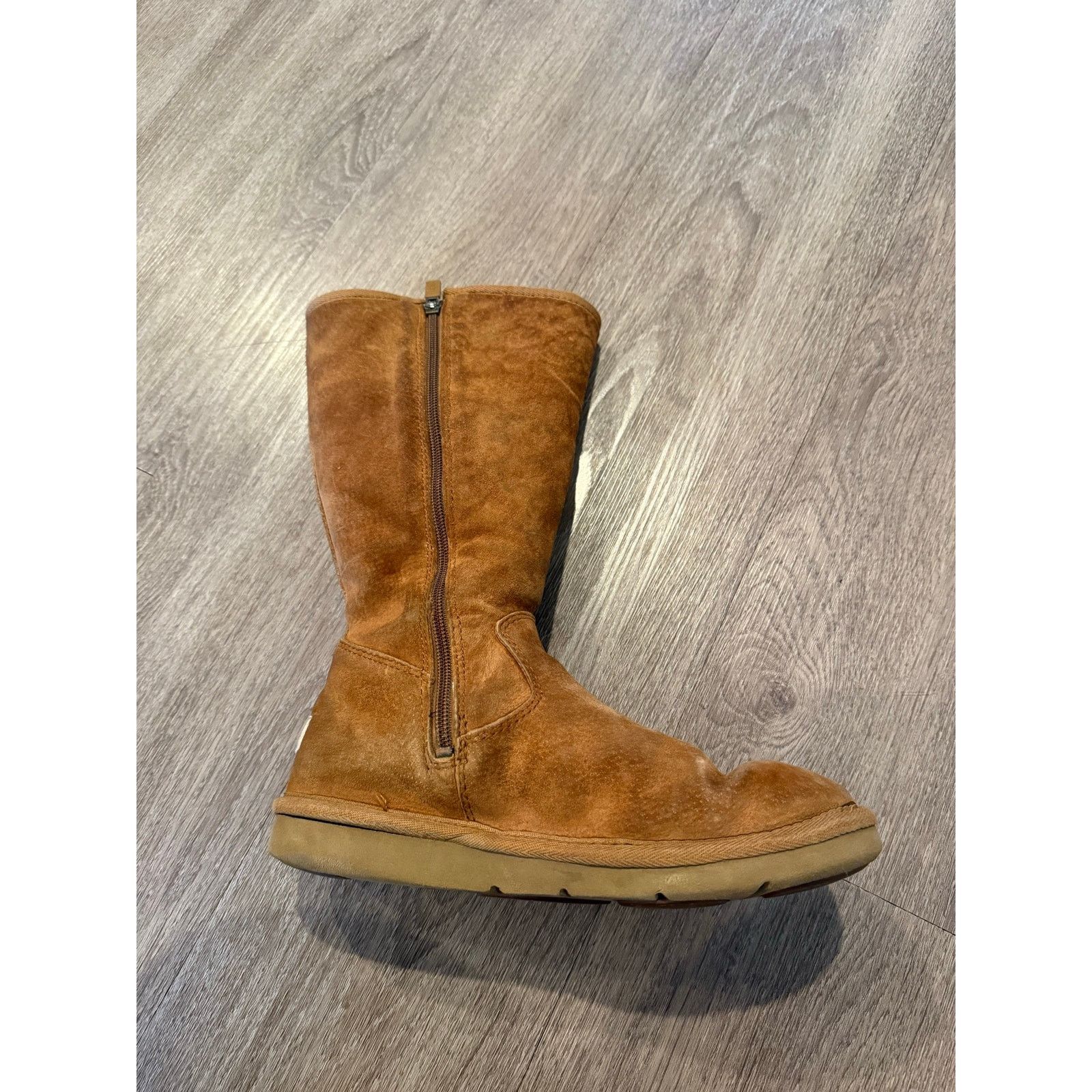 Ugg UGG Australia - Mid Calf Sheepskin Boots - Women 9, Chestnut Size US 9 / IT 39 - 4 Thumbnail
