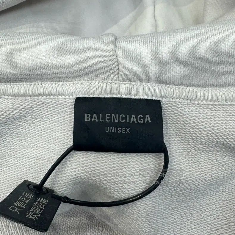 Balenciaga Balenciaga Distressed Destroyed Letter Hoodie Size US S / EU 44-46 / 1 - 4 Thumbnail