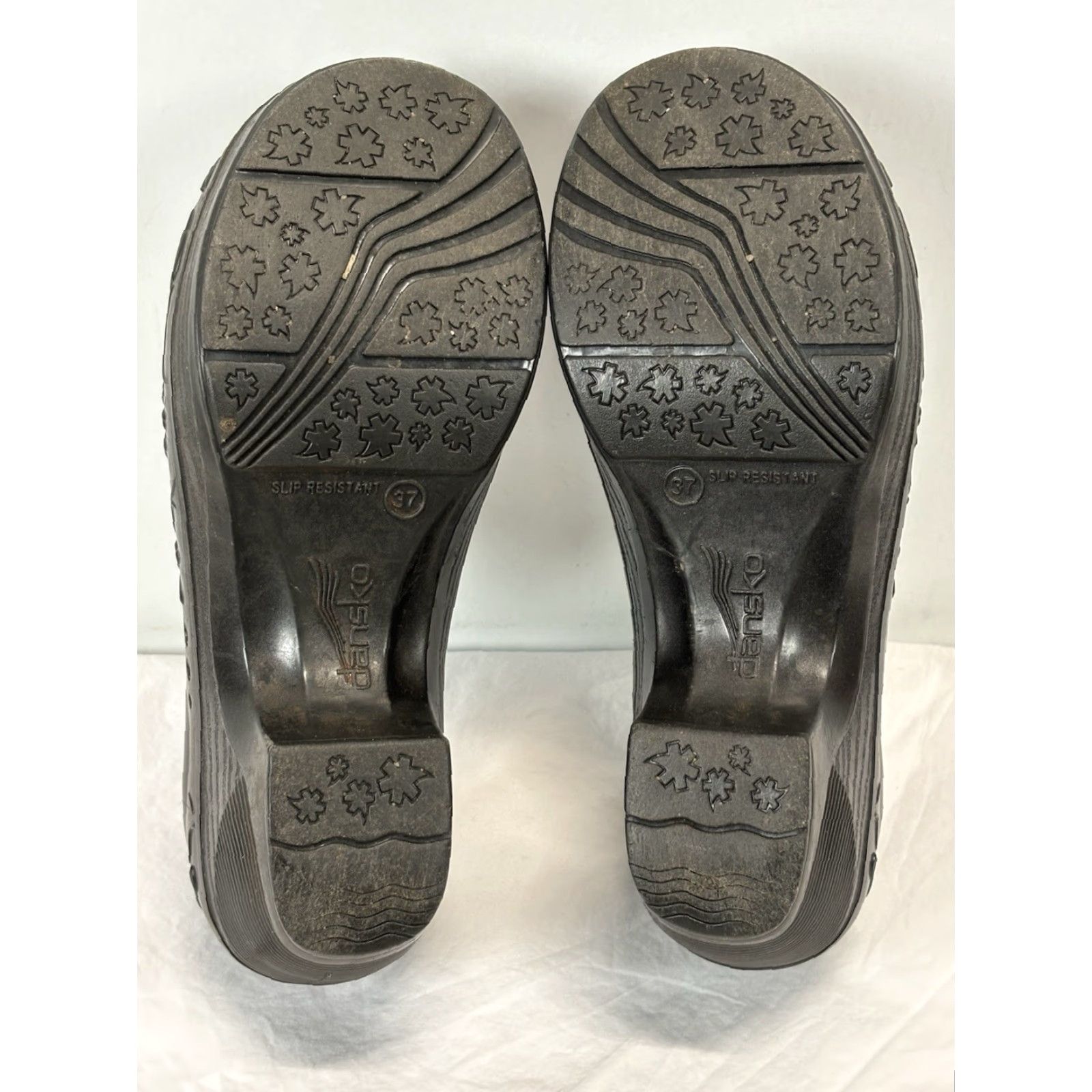 Dansko DANSKO Pixie Clogs Waterproof Slip Resistant EVA Womens Size 37 6.5 Black Size ONE SIZE - 5 Thumbnail