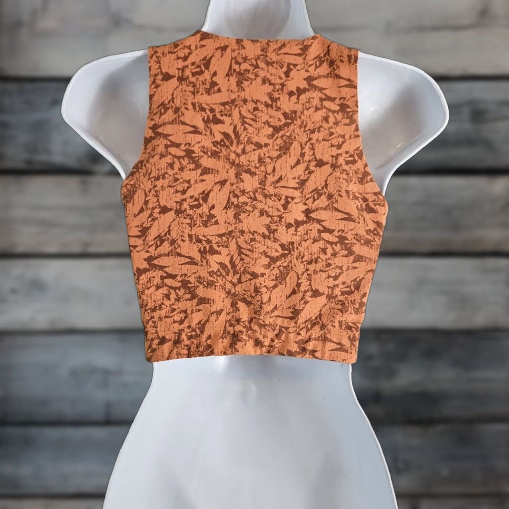 Vintage VINTAGE REI Womens Cropped Tank Top Sz Small Orange Nylon Blend Size S / US 4 / IT 40 - 1 Thumbnail