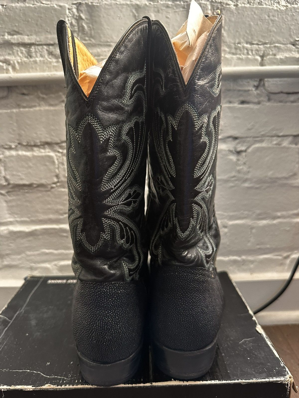 Other MEN'S STINGRAY EXOTIC BOOT Size US 7.5 / EU 40-41 - 4 Thumbnail