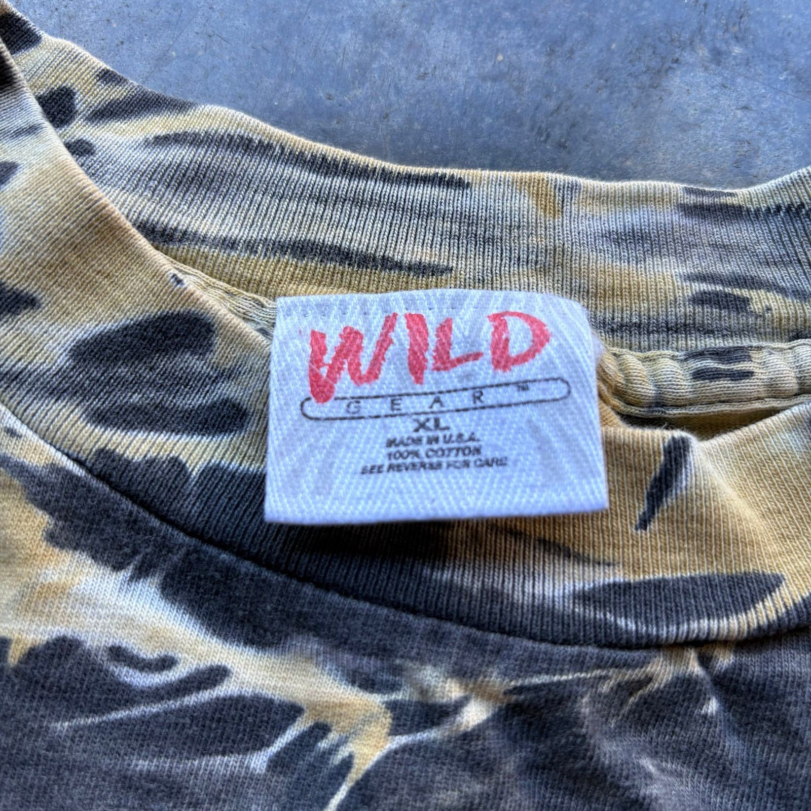 Vintage Crazy Vintage 90s Tiger nature t-shirt Size US XL / EU 56 / 4 - 4 Thumbnail