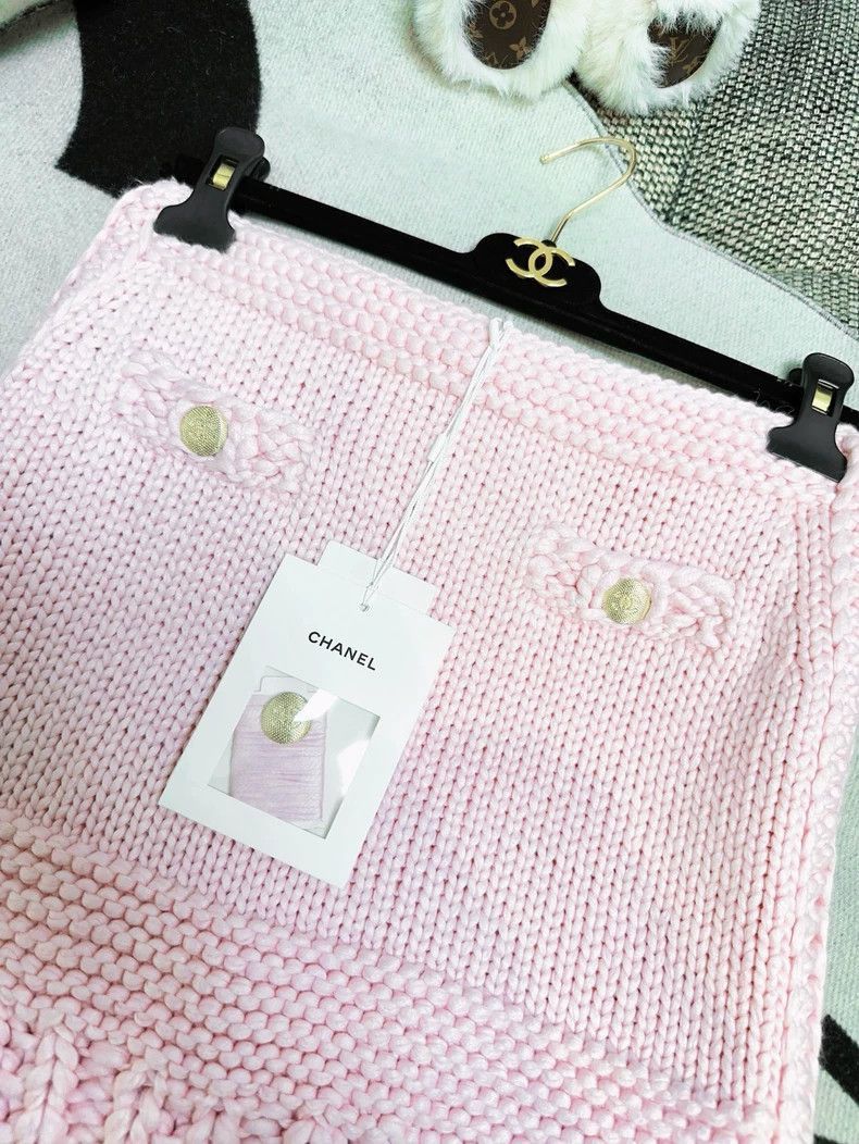 Chanel Chanel 22s Pink Knit Mini Skirt Size 26" / US 2 / IT 38 - 4 Thumbnail