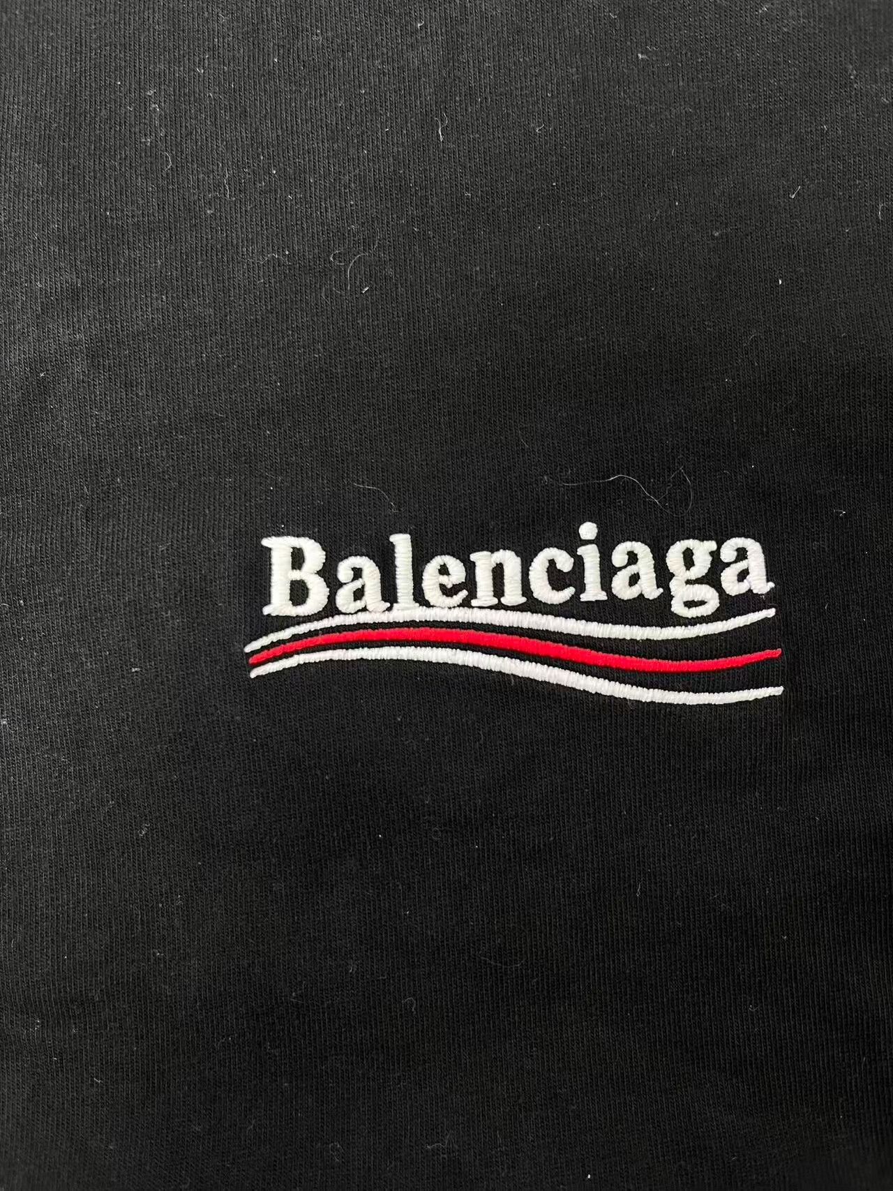 Balenciaga balenciaga embroidered loose graphic t-shirt Size US S / EU 44-46 / 1 - 3 Thumbnail