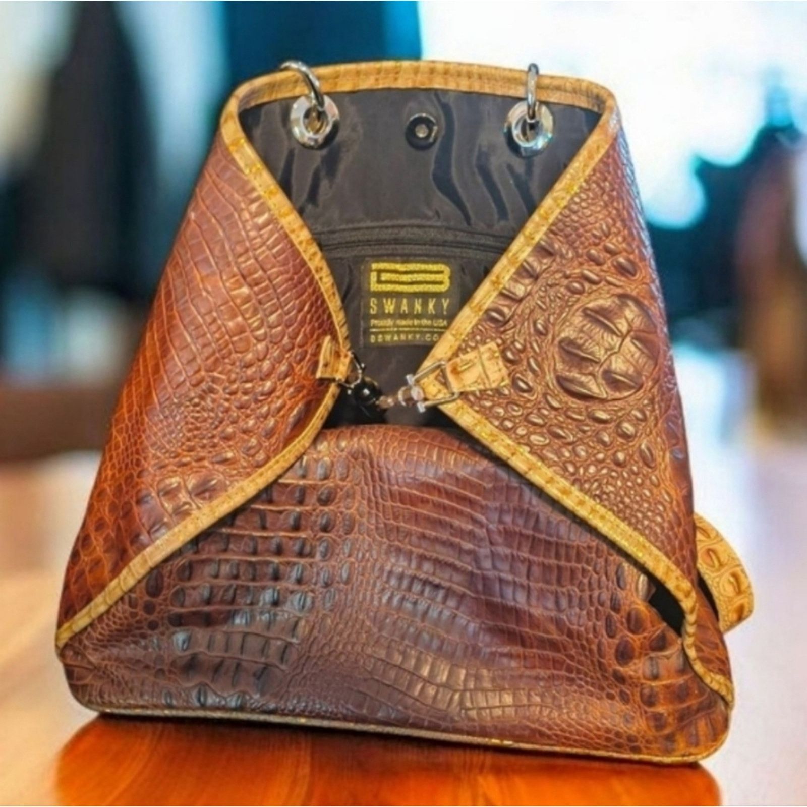 9FIVE BSwanky Authentic Alligator Convertible Shoulder Backpack Size ONE SIZE - 6 Thumbnail