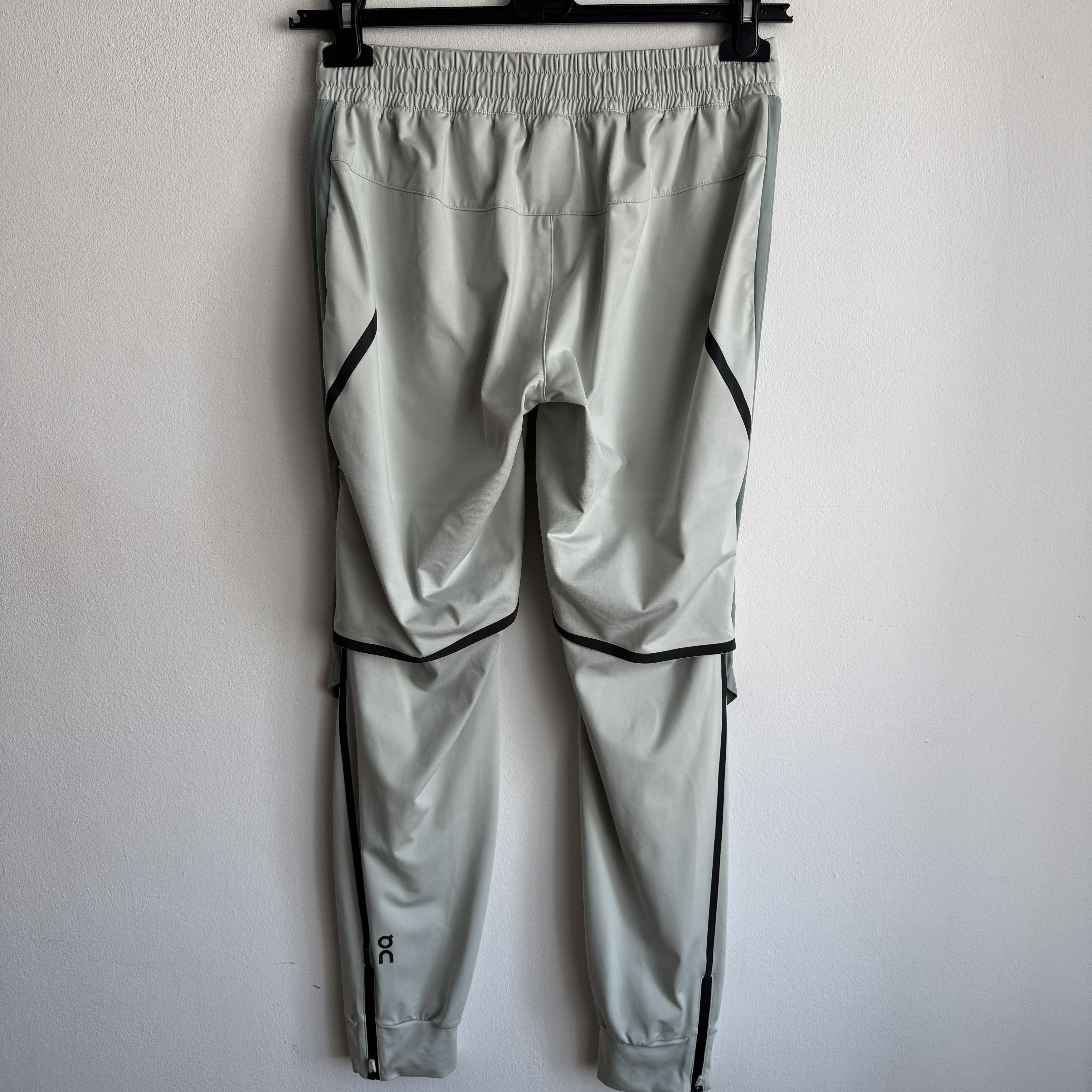 On Run On Clouds Running Women's Pants Cloud S Size 30" / US 8 / IT 44 - 8 Thumbnail