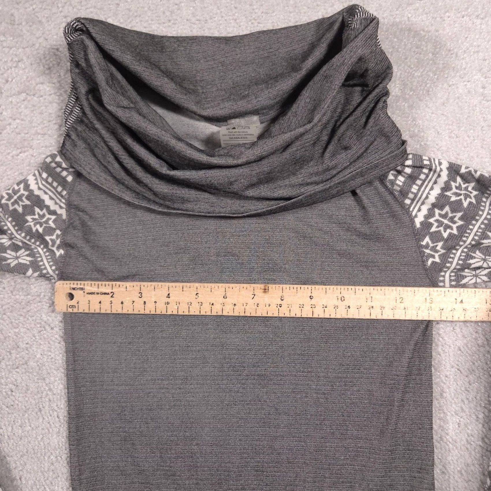 Vintage VINTAGE? Climawear Shirt Womens S Gray Fair Isle Cowl Neck Seamless Thermal Top Size S / US 4 / IT 40 - 7 Thumbnail