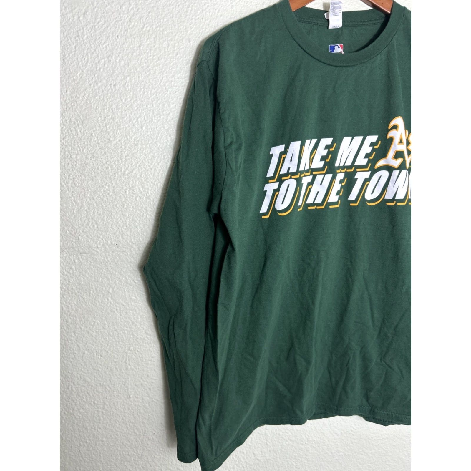 Vintage Oakland Athletics Mens Long Sleeve T-Shirt Green L Take Me To The Town Athletic Size US L / EU 52-54 / 3 - 2 Thumbnail