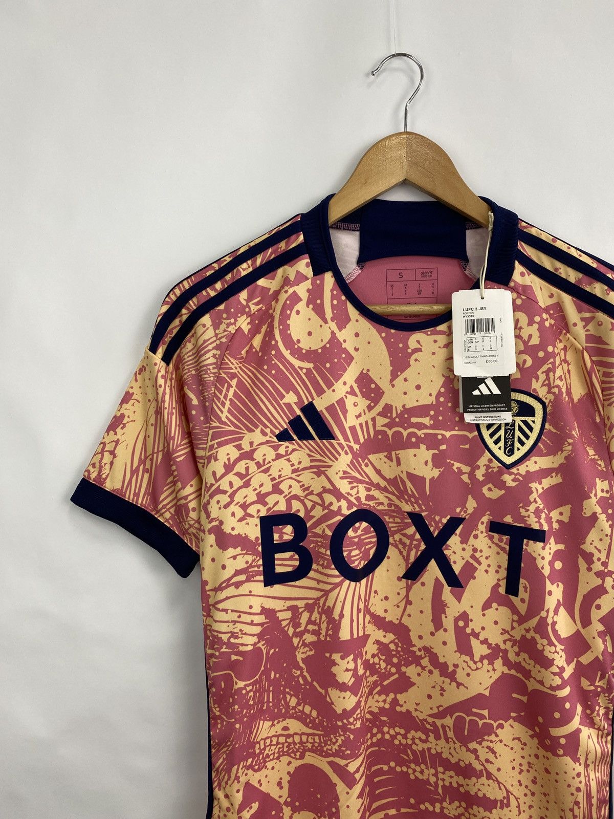 Adidas 🏴󠁧󠁢󠁥󠁮󠁧󠁿 Y2K 2023 Adidas Leeds United LUFC Soccer Jersey Blokecore Size US S / EU 44-46 / 1 - 2 Thumbnail