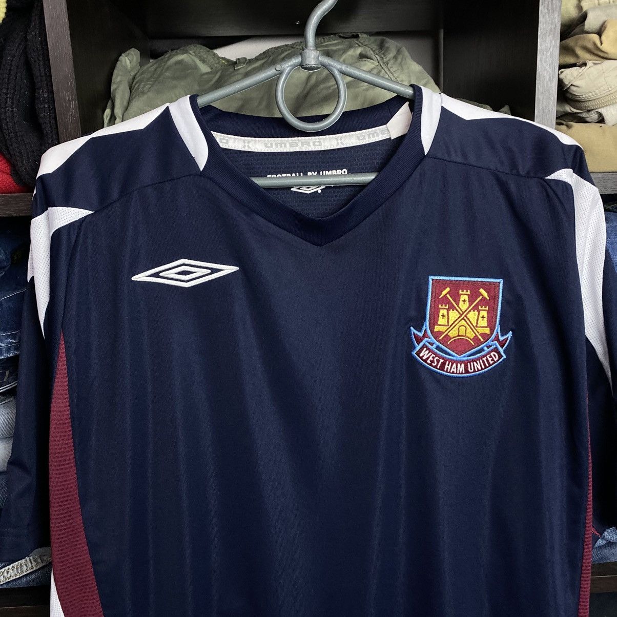 Umbro Vintage Umbro Westham United 2000’s training soccer jersey Size US XL / EU 56 / 4 - 2 Thumbnail