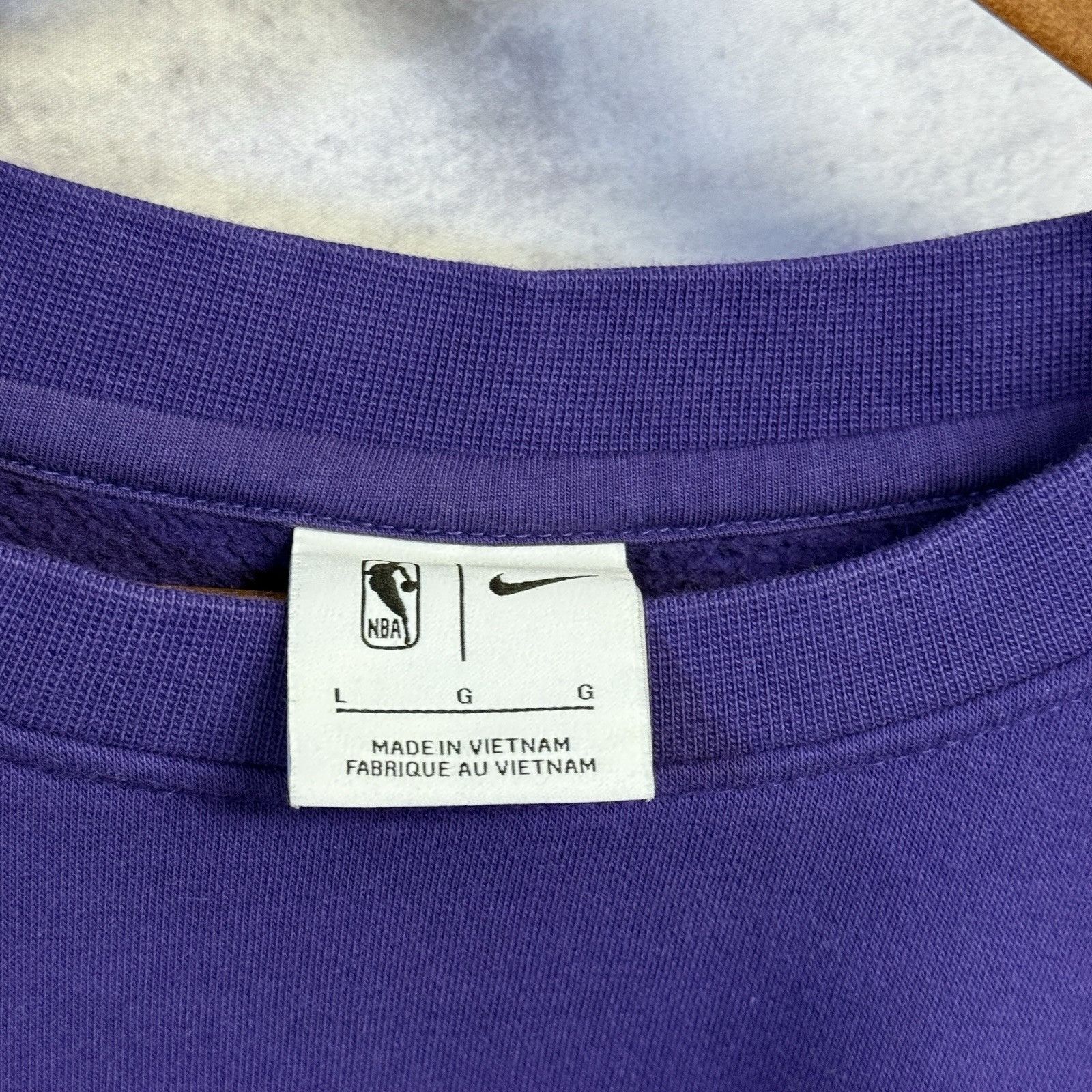 NBA × Nike Phoenix Suns Nike Sweatshirt Mens Large Purple Crew Neck NBA Size US L / EU 52-54 / 3 - 9 Thumbnail