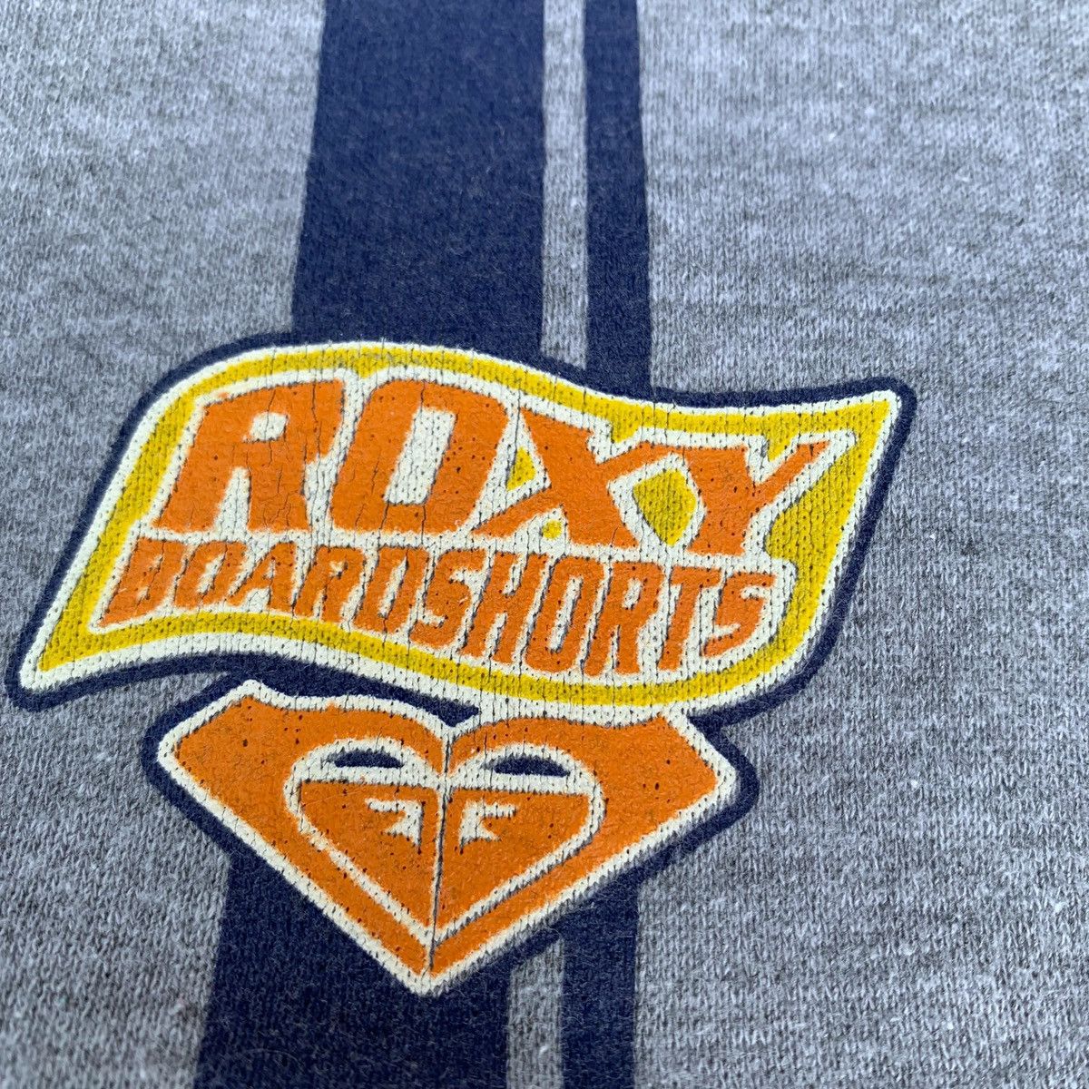 Vintage Vintage 1990s Roxy Boardshoorts Sweatshirt Size US S / EU 44-46 / 1 - 8 Thumbnail