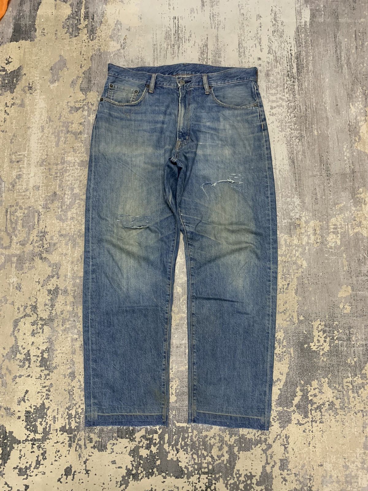 Japanese Brand Distressed Denim Japanese GU Vintage Jeans 34x29 Size US 34 / EU 50 - 1 Thumbnail