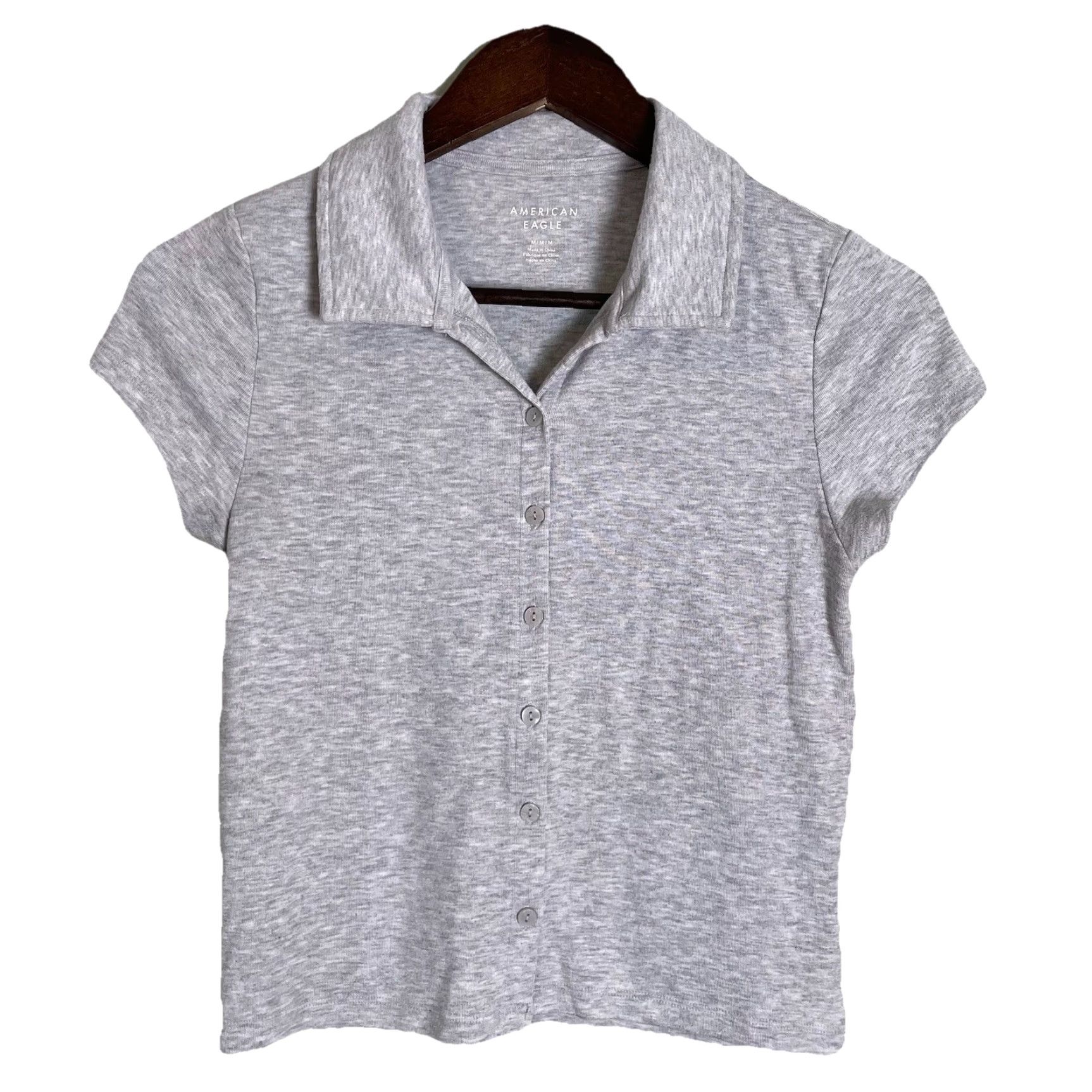 American Eagle Outfitters American Eagle Outfitters Button-Up Shirt Womens Medium Gray Cropped Short Sleeve Collared Size M / US 6-8 / IT 42-44 - 2 Thumbnail