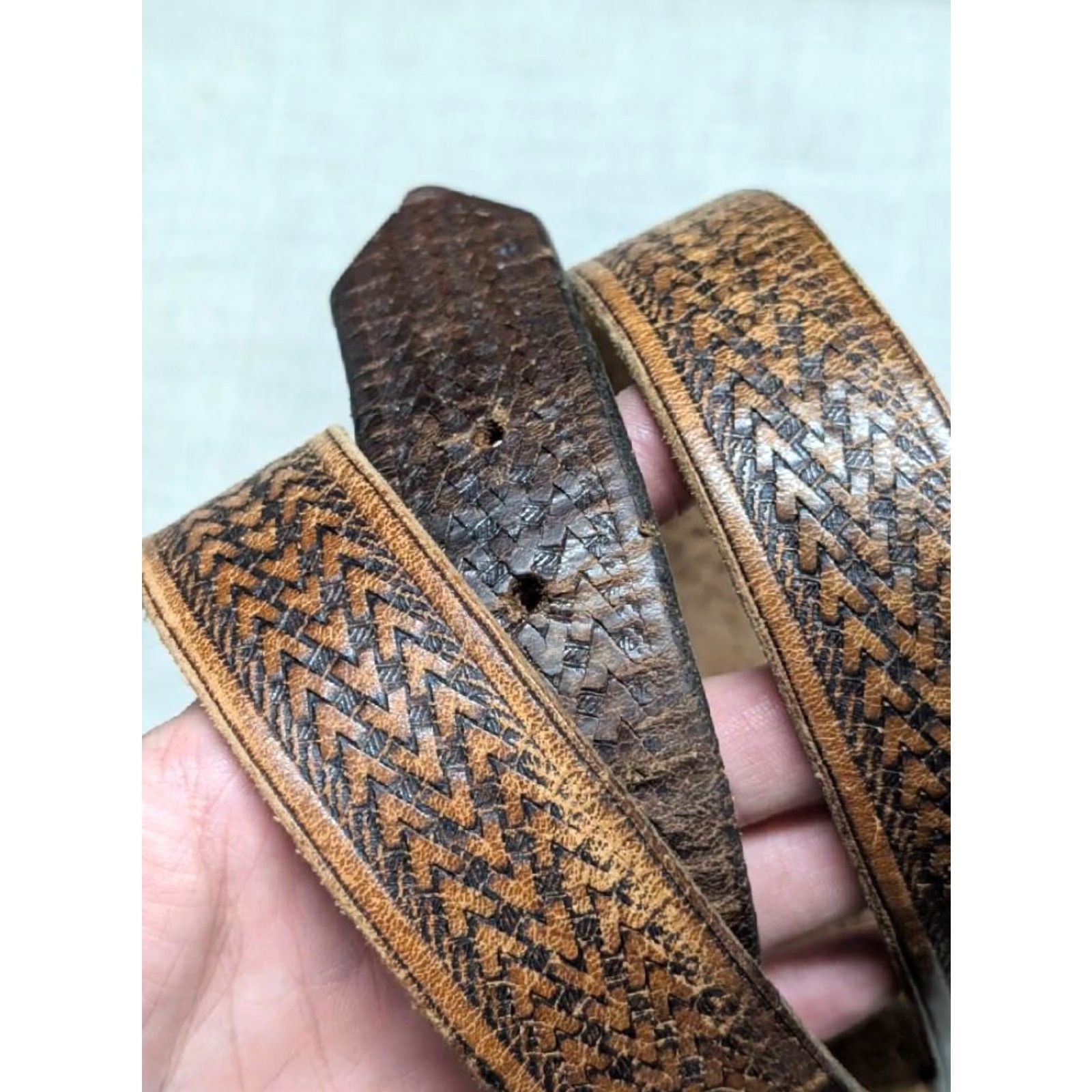 Vintage VINTAGE Handcrafted Western Belt Buckle Belt 42 Brown COWBOY basketweave Men XS? Size 42 - 2 Thumbnail