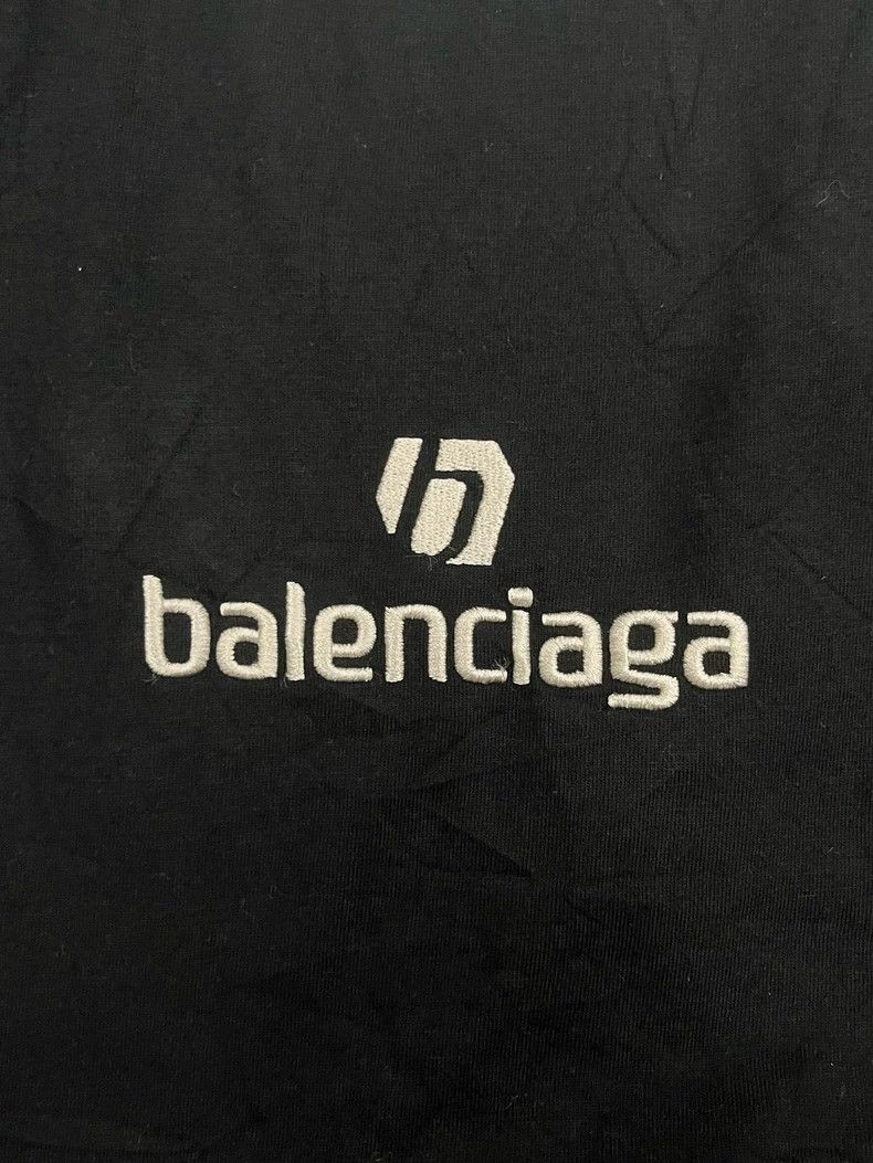 Balenciaga Balenciaga Monogrammed Crew Neck Short Sleeve Drop Sleeve Size XS / US 0-2 / IT 36-38 - 3 Thumbnail