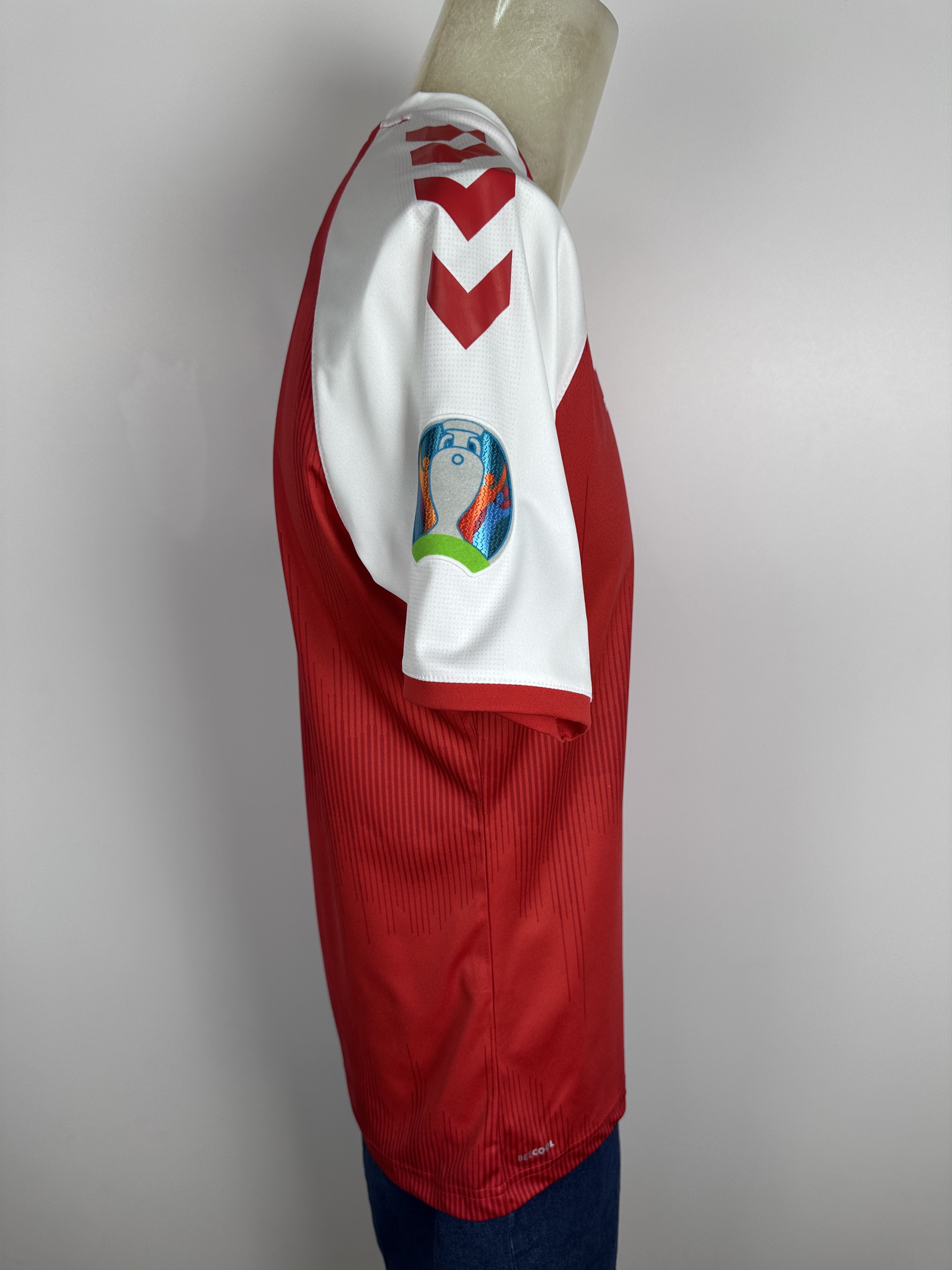 Hummel DENMARK 2021 2022 FOOTBALL SHIRT SOCCER JERSEY #5 MAEHLE Size US L / EU 52-54 / 3 - 3 Thumbnail