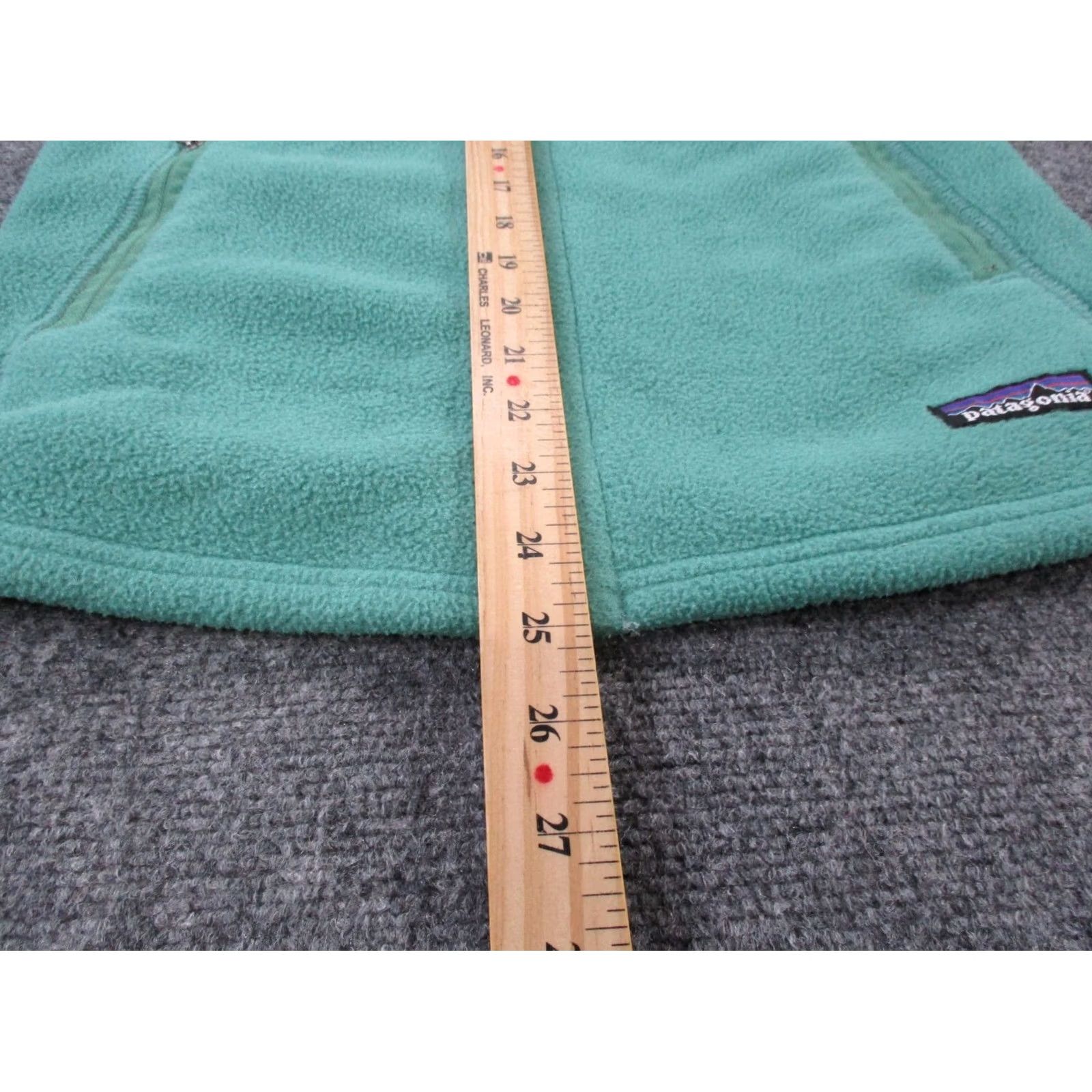 Patagonia Patagonia Vest Women's XS Fleece Synchilla Outdoor Hiking Camping Green Logo Pockets Zip Mid-Length Sleeveless Size XS / US 0-2 / IT 36-38 - 4 Thumbnail