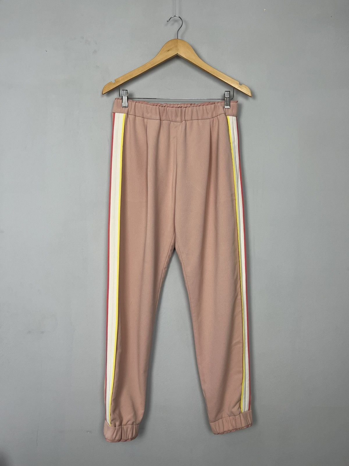 Fendi Fendi Luxury Acetate/Viscose Suit (Top + Pants) Madein Italy Size 27" / US 4 / IT 40 - 7 Thumbnail