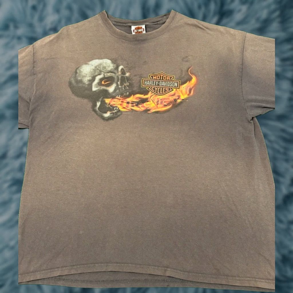 Harley Davidson VINTAGE Harley-Davidson Shirt Mens XL Gray 90s Y2K Biker Skull Flames VTG 2012 Grunge Punk Hip Hop Sportswear Tee Size US XL / EU 56 / 4 - 1 Thumbnail