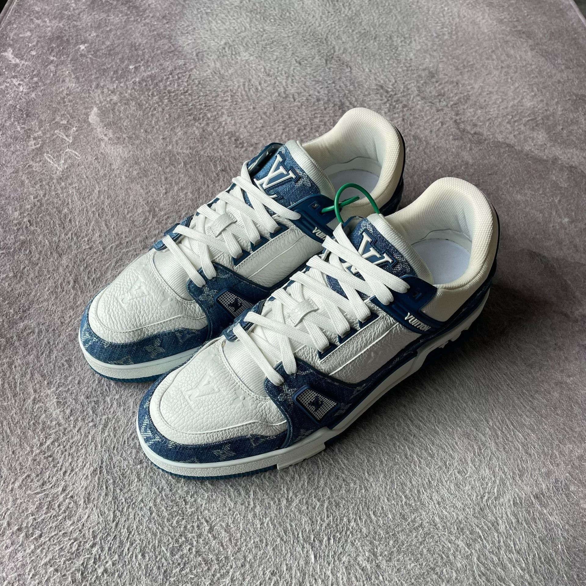Louis Vuitton Louis Vuitton Training Denim Blue Lowtop Sneakers 43 Men Size US 10 / EU 43 - 1 Thumbnail