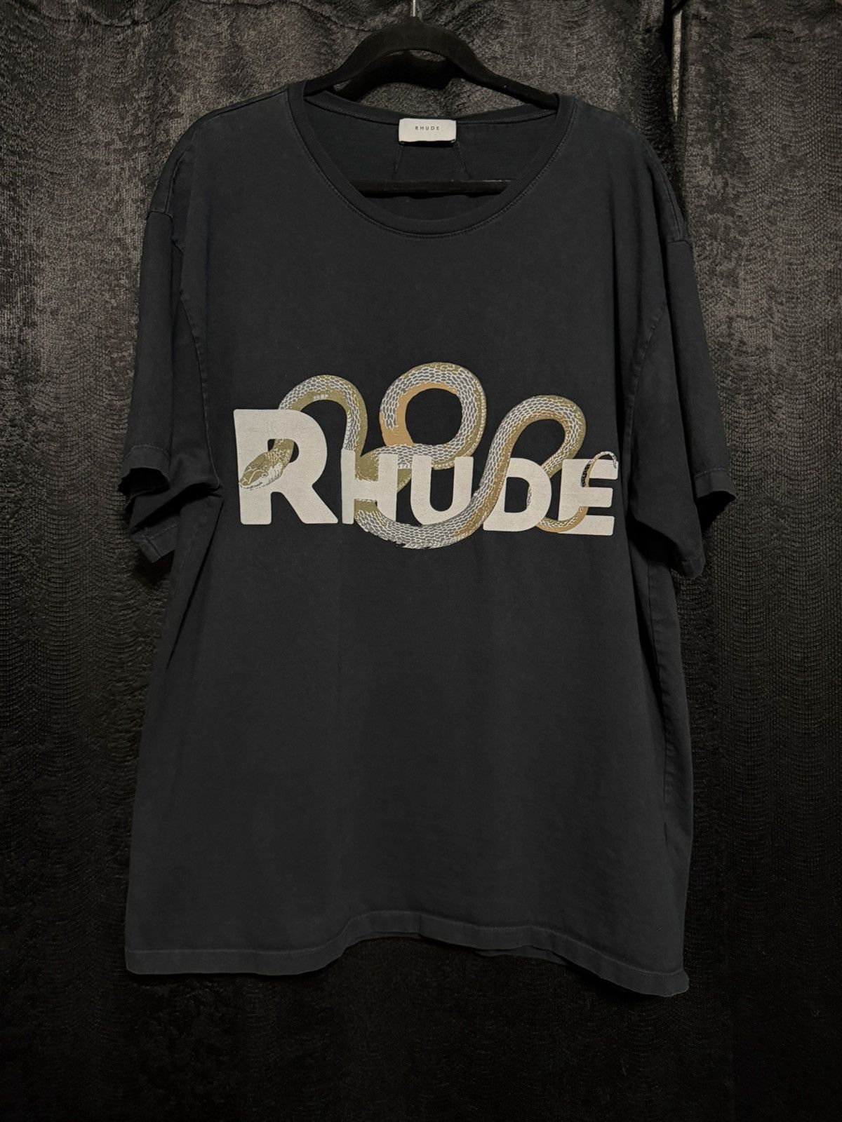Rhude Snake Logo Tshirt in Black Size US XXL / EU 58 / 5 - 1 Thumbnail