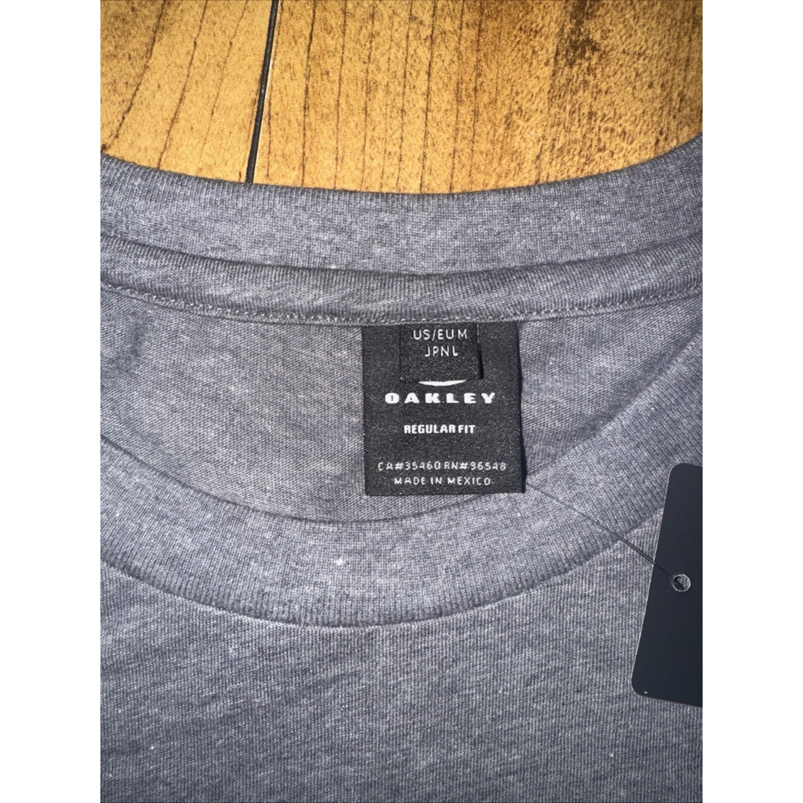Oakley Oakley O Bark 2.0 T-Shirt Gray Medium 21x28 BNWT Size US M / EU 48-50 / 2 - 4 Thumbnail