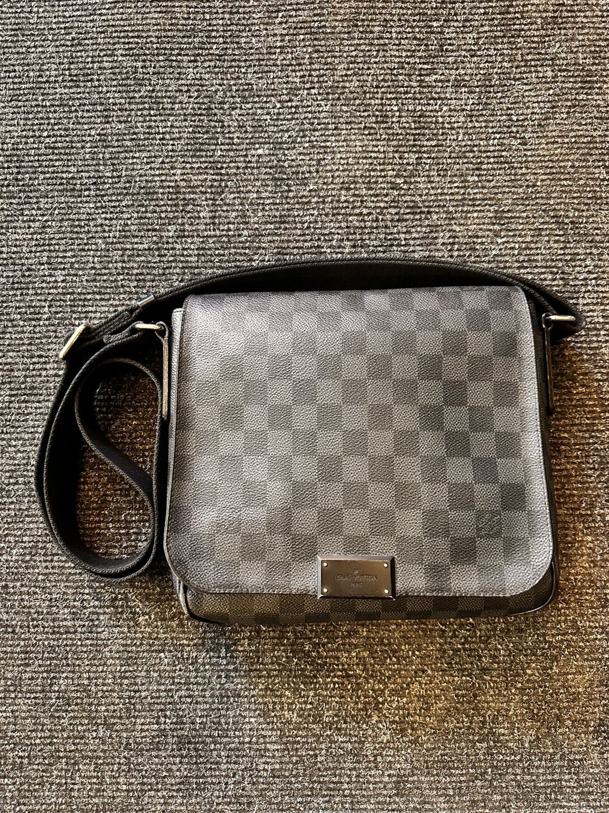 Louis Vuitton Louis Vuitton Damier Graphite Canvas District PM Bag Size ONE SIZE - 1 Thumbnail