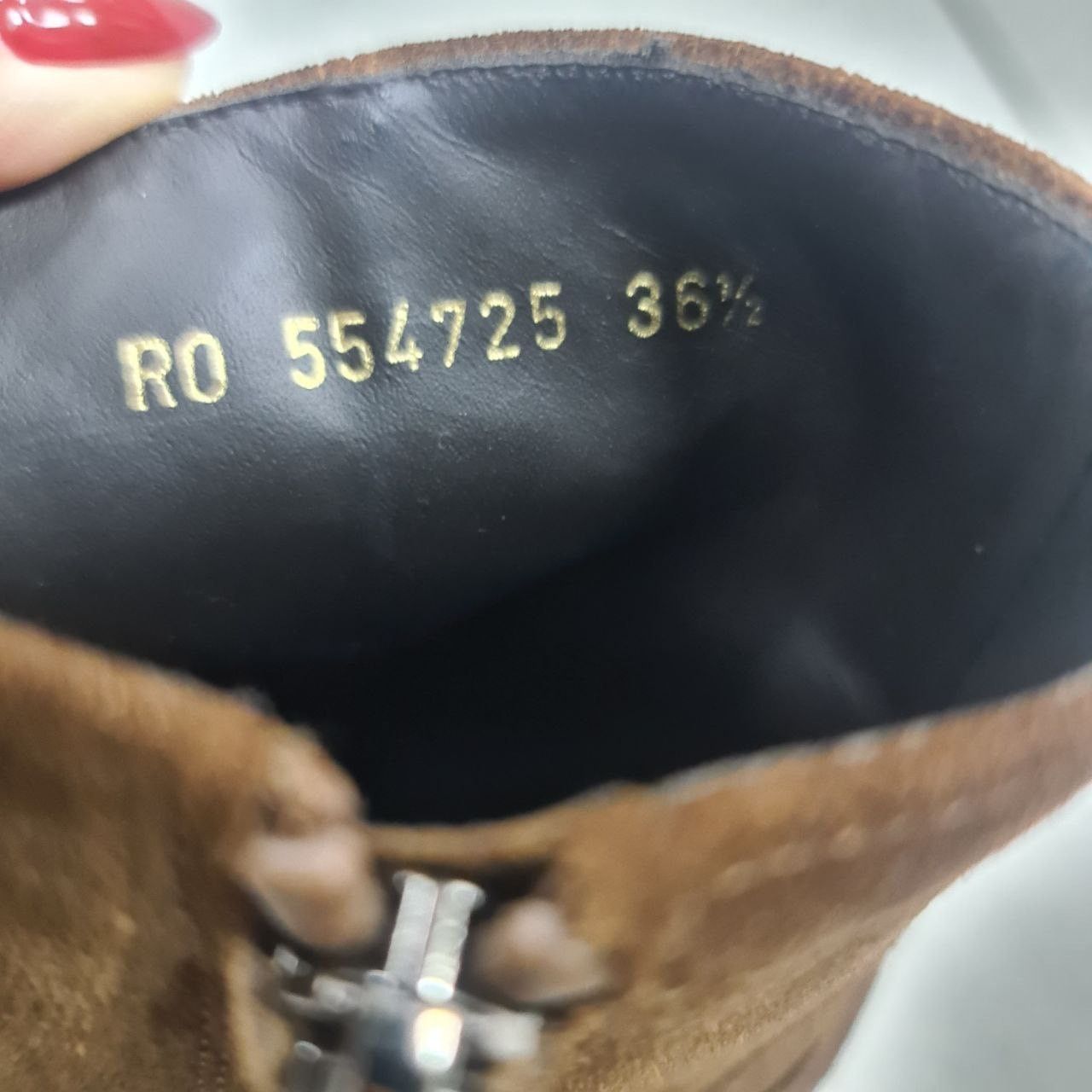 Yves Saint Laurent SAINT LAURENT Brown Suede Western Ankle Boots Sz.38.5 Size US 7.5 / IT 37.5 - 8 Thumbnail
