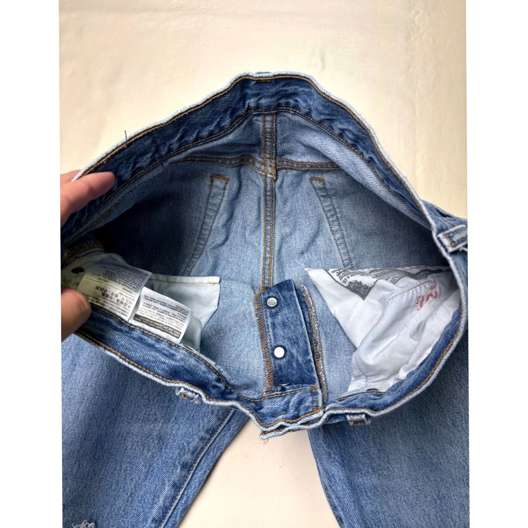 Levi's VINTAGE Levi's 501 Women Jeans Straight Jeans Women Medium Wash Distressed Button Fly Slim 29x30 Blue 5-Pocket Denim 100% Cotton Womens Size 29" - 4 Thumbnail