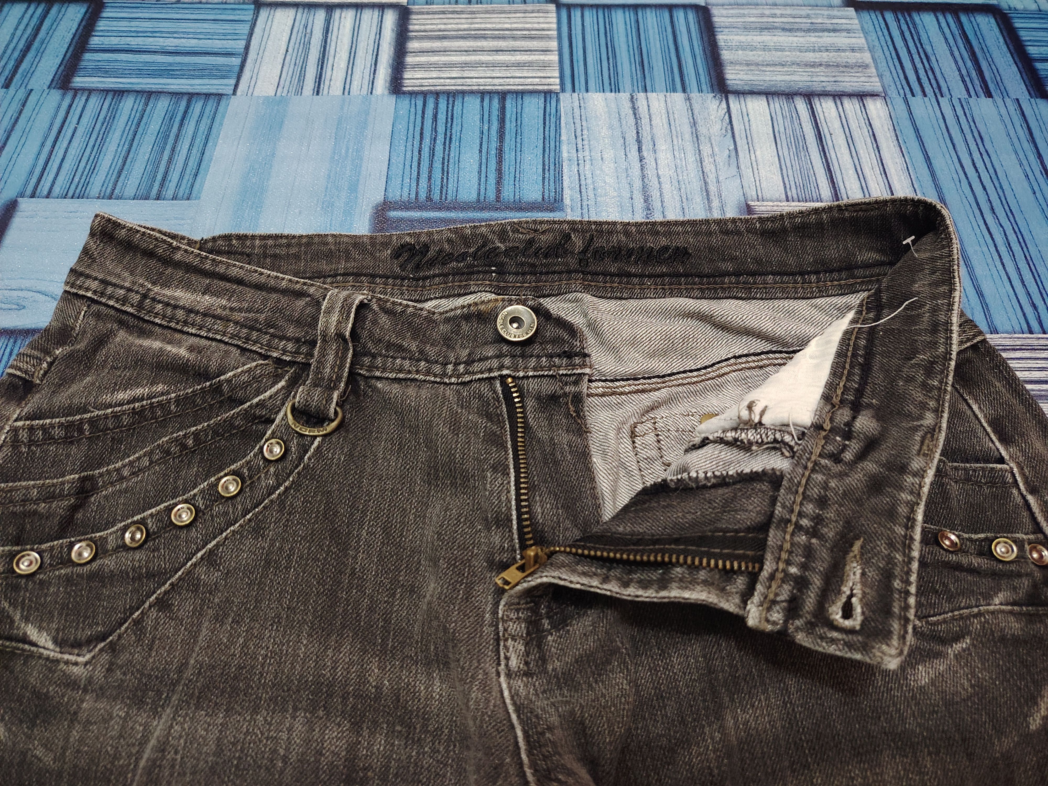 Le Grande Bleu (L.G.B.) Japanese Nicole Club Washed Black Distressed Flared Jeans Size US 29 - 12 Thumbnail