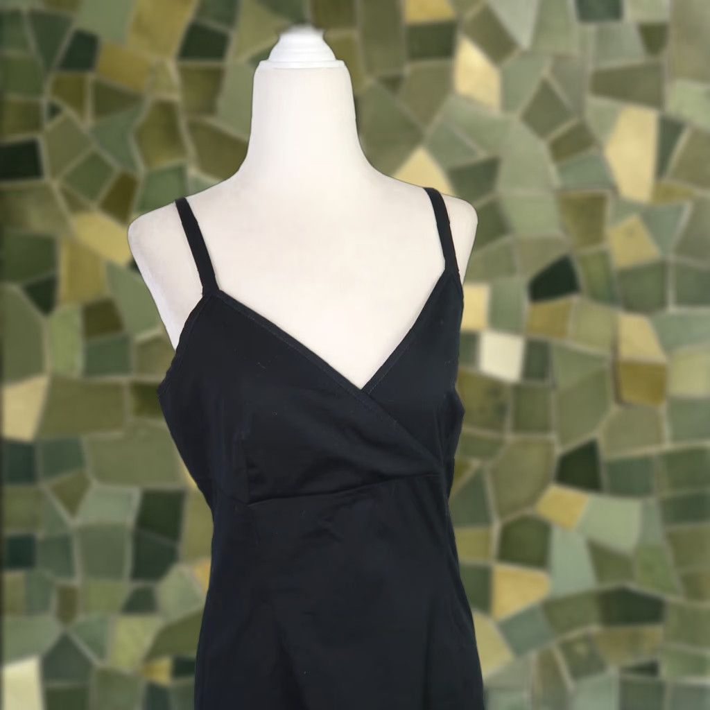 Old Navy VINTAGE Old Navy Black Mini Tank Dress 6 Women's Sleeveless V-Neck Spaghetti Strap Cotton Spandex 90s Casual Party/Cocktail Knee Length Zip Size M / US 6-8 / IT 42-44 - 1 Thumbnail