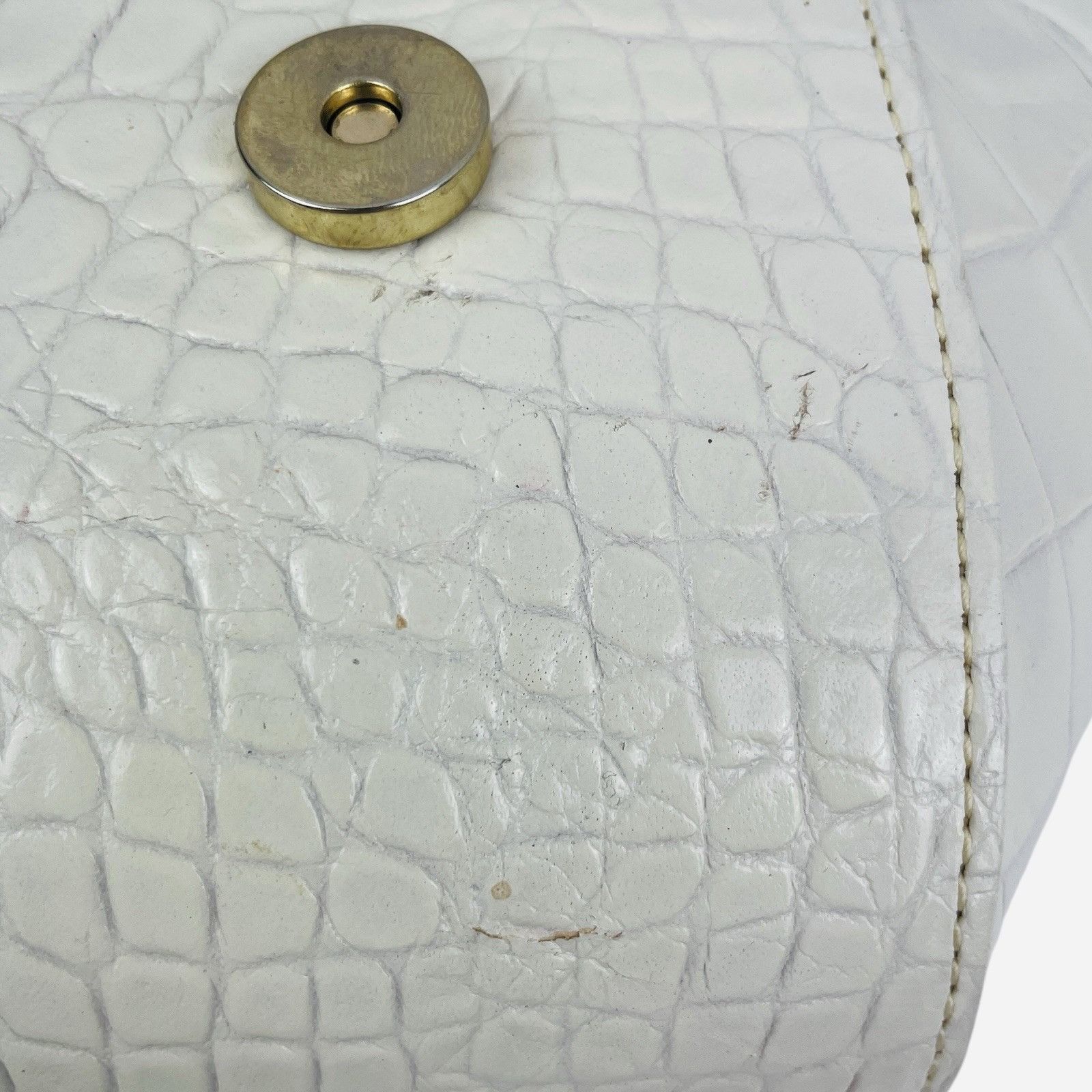 Vintage RARE Vintage Valerie Ann Gold Cameo White Alligator Purse Size ONE SIZE - 12 Thumbnail
