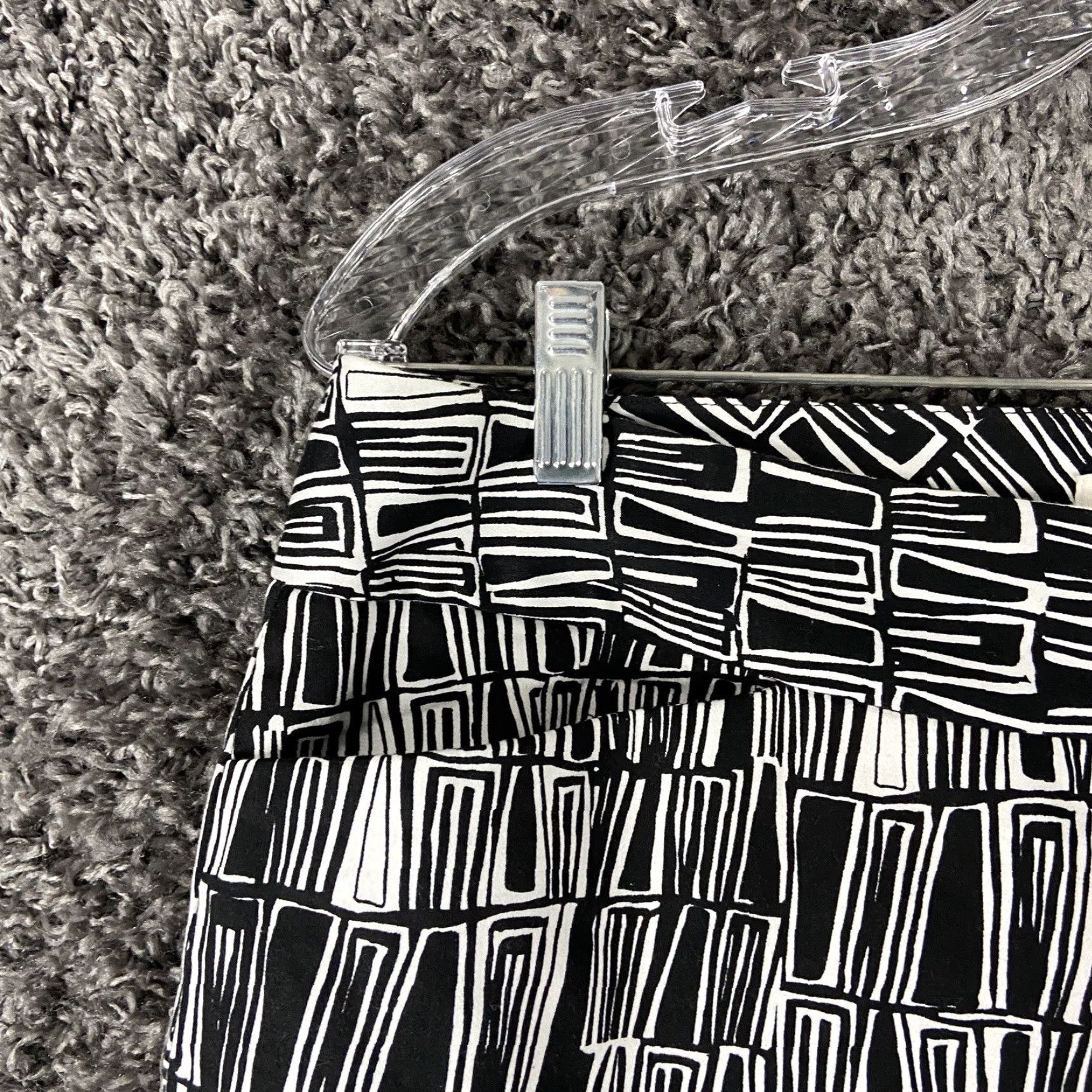 Coldwater Creek Coldwater Creek Capris Women’s 10 Black White Multicolor Capri Women’s 10 Size ONE SIZE - 3 Thumbnail