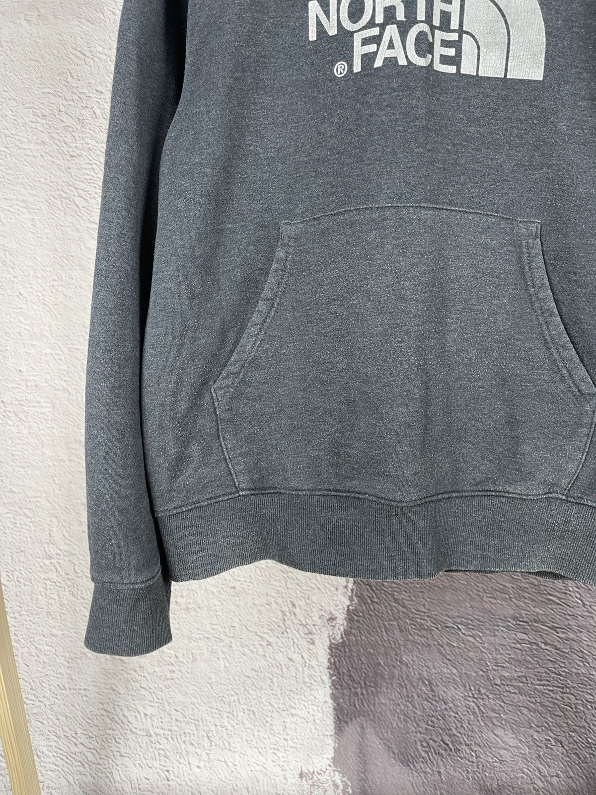 The North Face The North Face reflective logo grey vintage hoodie Size US L / EU 52-54 / 3 - 7 Thumbnail