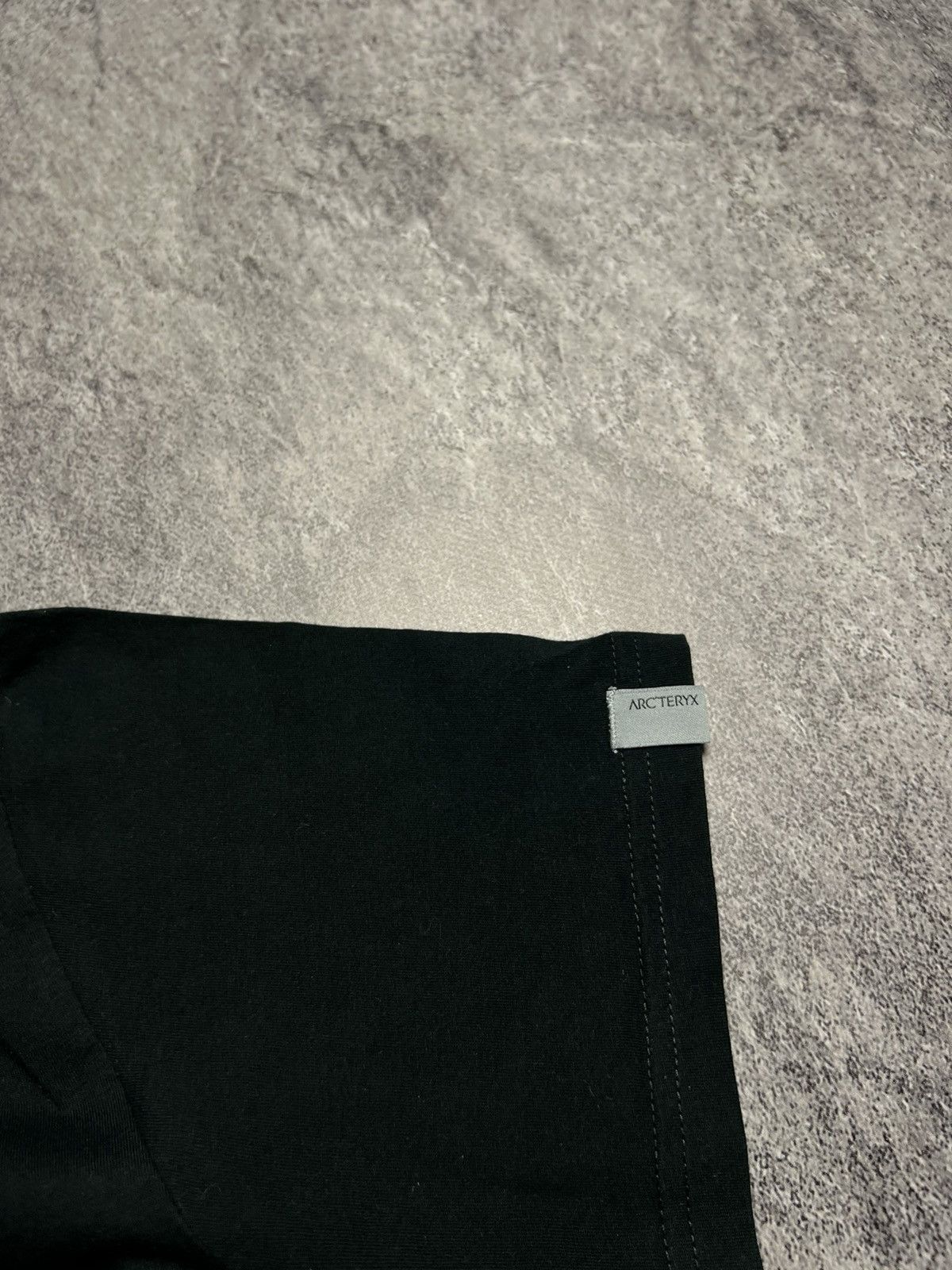 Arc'teryx Y2K Arcteryx Big Contrast Logo Outdoor Gorpcore Tee Shirt Size US M / EU 48-50 / 2 - 4 Thumbnail