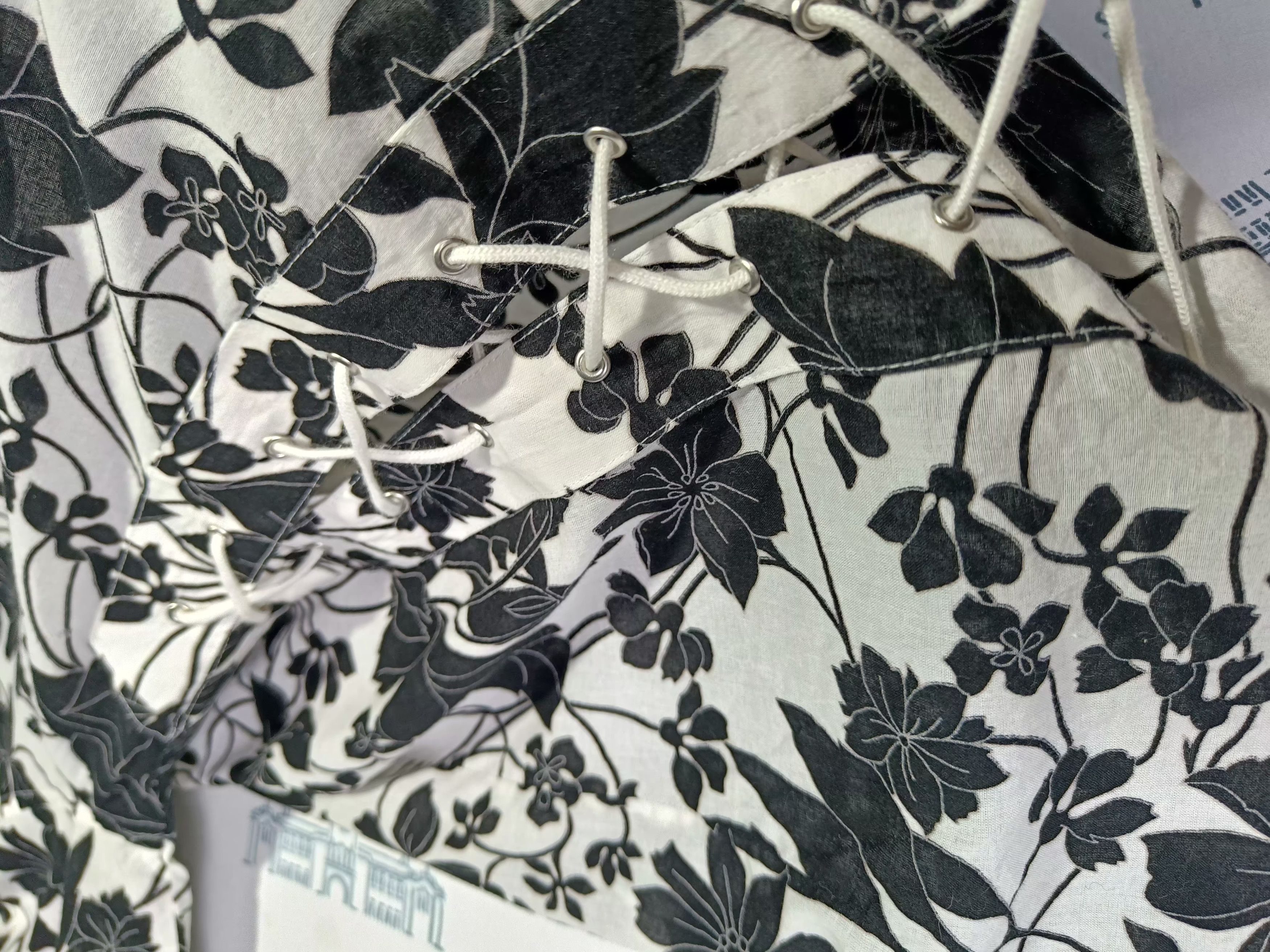 Tornado Mart Tornado Mart Side Laces Floral Printed Hawaiian Shirt Size L / US 10 / IT 46 - 10 Thumbnail