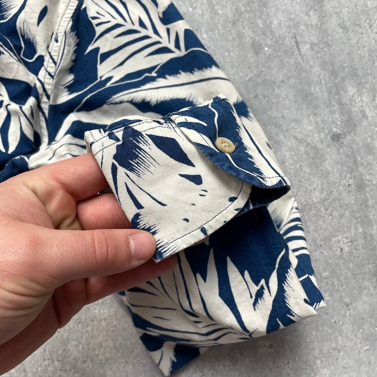 Our Legacy Our Legacy 1980-81 Floral Indigo Long Sleeve Shirt Size S Size US S / EU 44-46 / 1 - 25 Thumbnail