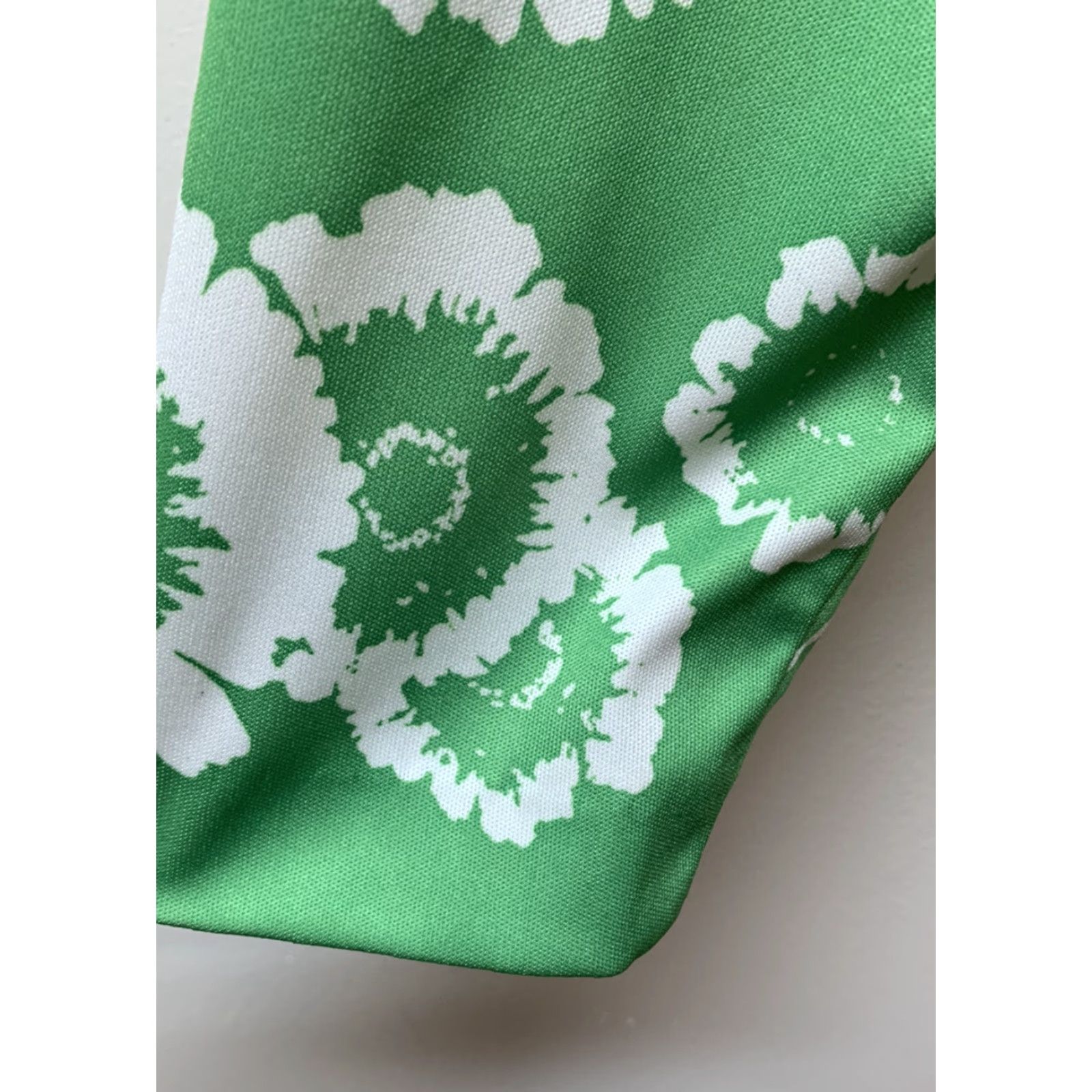 Vintage VINTAGE Retro Bright Green Large Floral Print Maxi Lounge Dress Plus Size Size S / US 4 / IT 40 - 5 Thumbnail