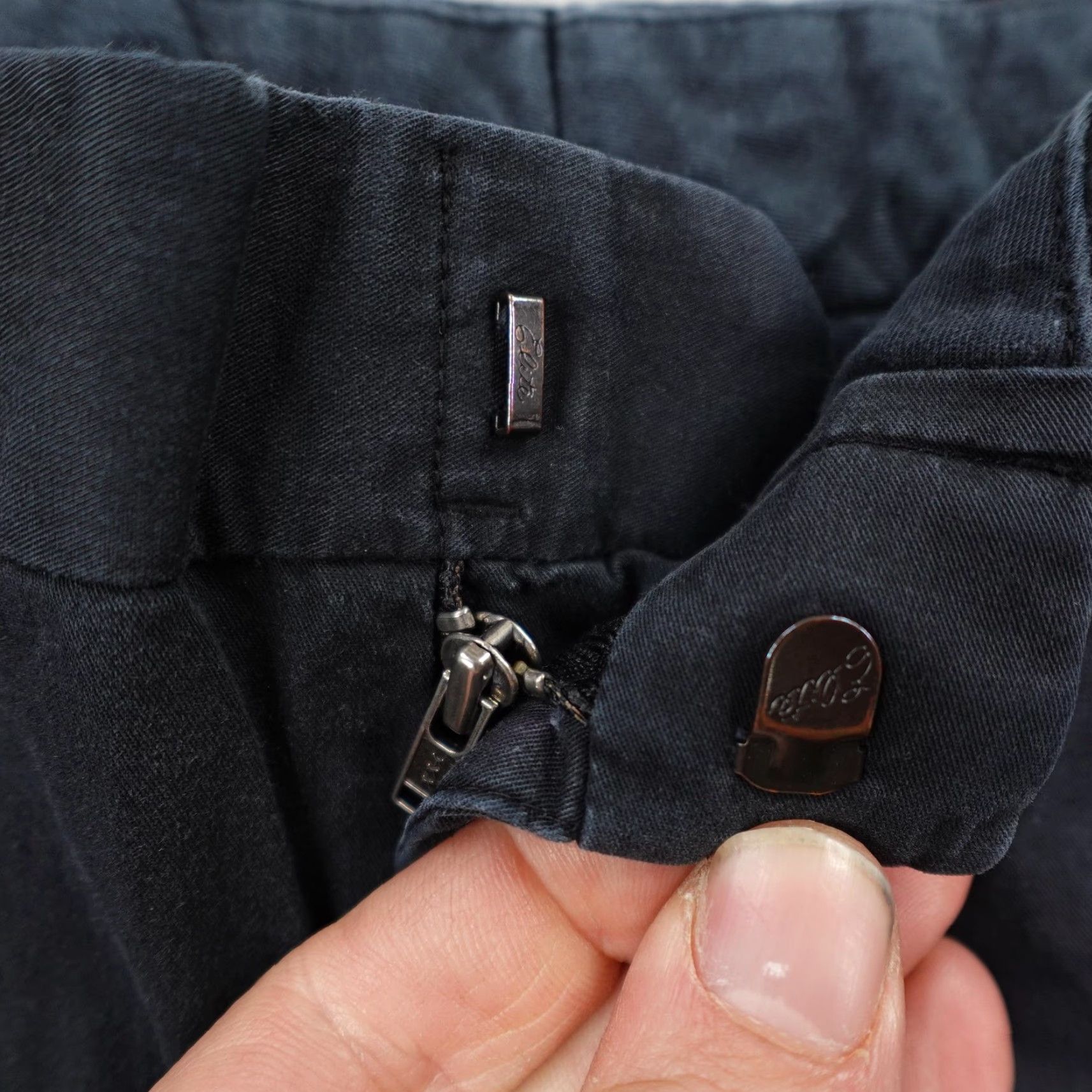 Polo Ralph Lauren VINTAGE Polo Ralph Lauren Pants Mens 34x30 Chino Blue 90s Hook Eye Trousers Flat Front Pockets 29in Inseam Regular 34x30 Men Blue Chino Pants Size US S / EU 44-46 / 1 - 4 Thumbnail