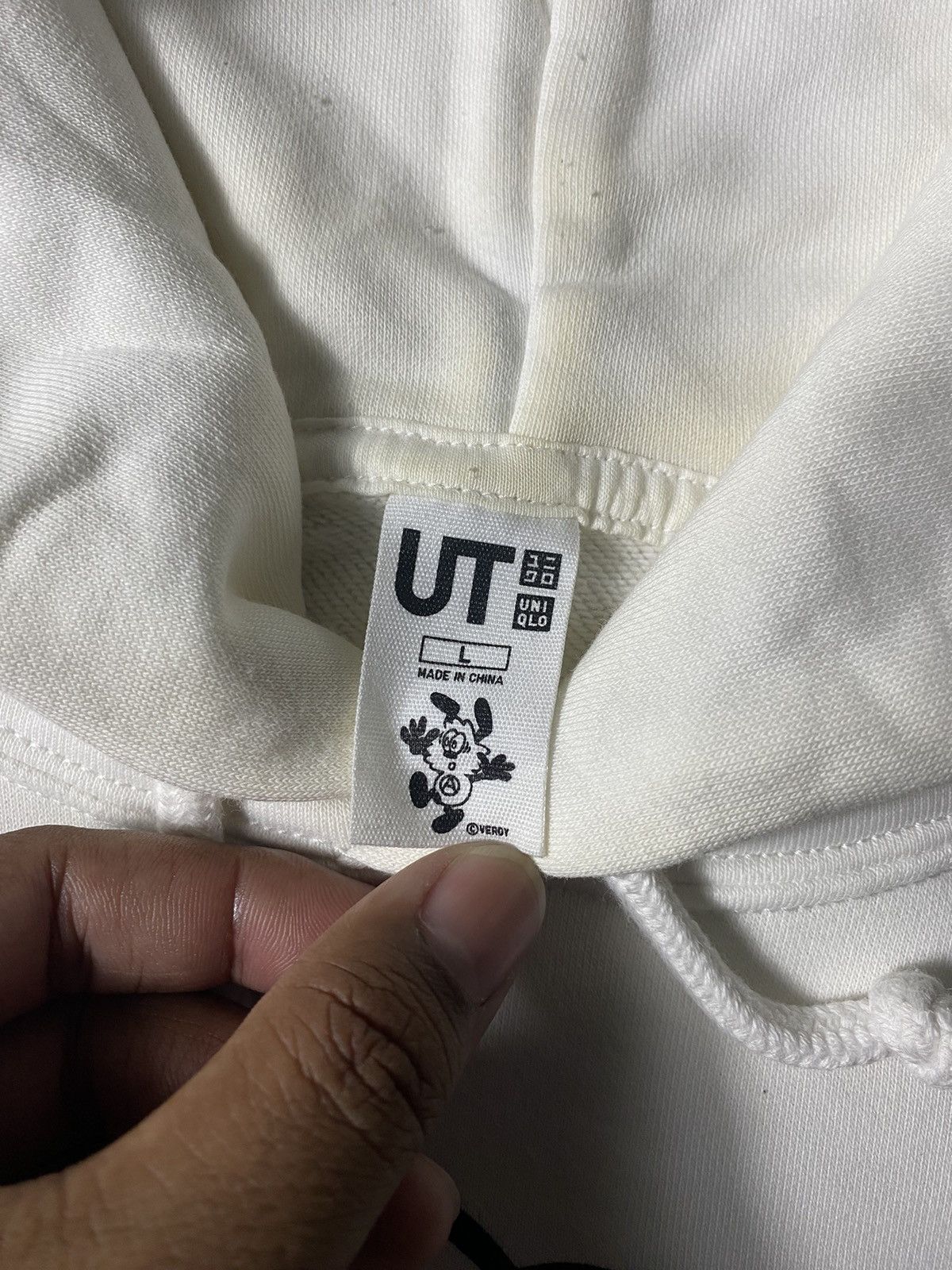 Uniqlo Uniqlo X Verdy Rise Again Hoodie Size US L / EU 52-54 / 3 - 3 Thumbnail