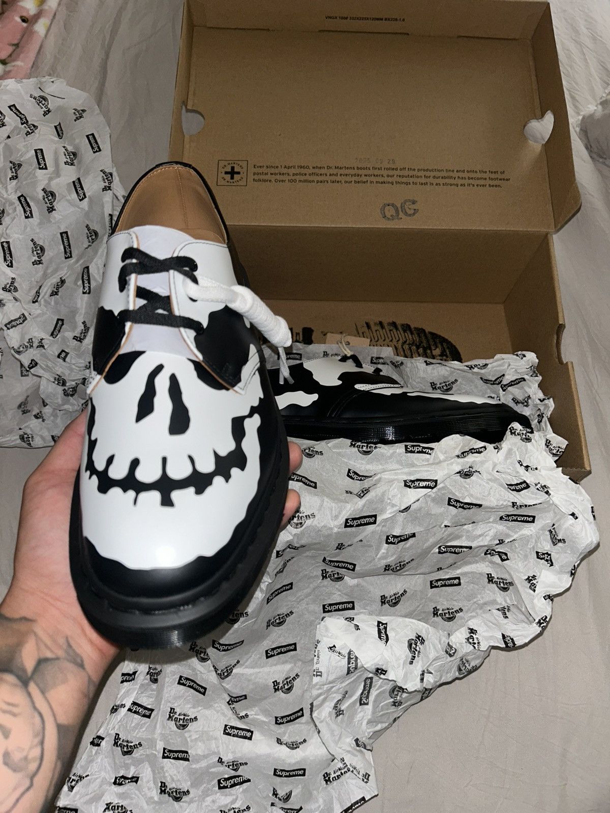 Dr. Martens × Supreme Supreme x Dr Martin Size US 9 / EU 42 - 2 Thumbnail