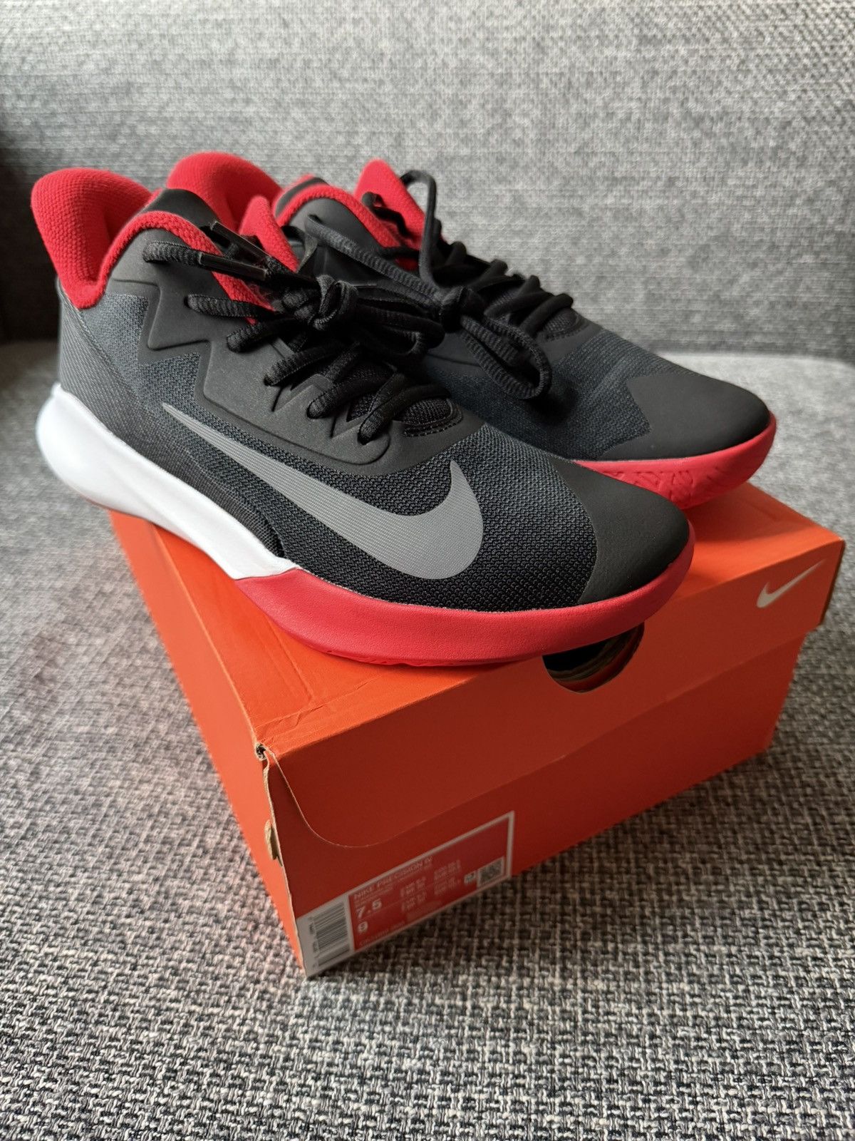Nike Nike Precision IV size US 7.5, EU 40.5 Size US 7.5 / EU 40-41 - 1 Thumbnail